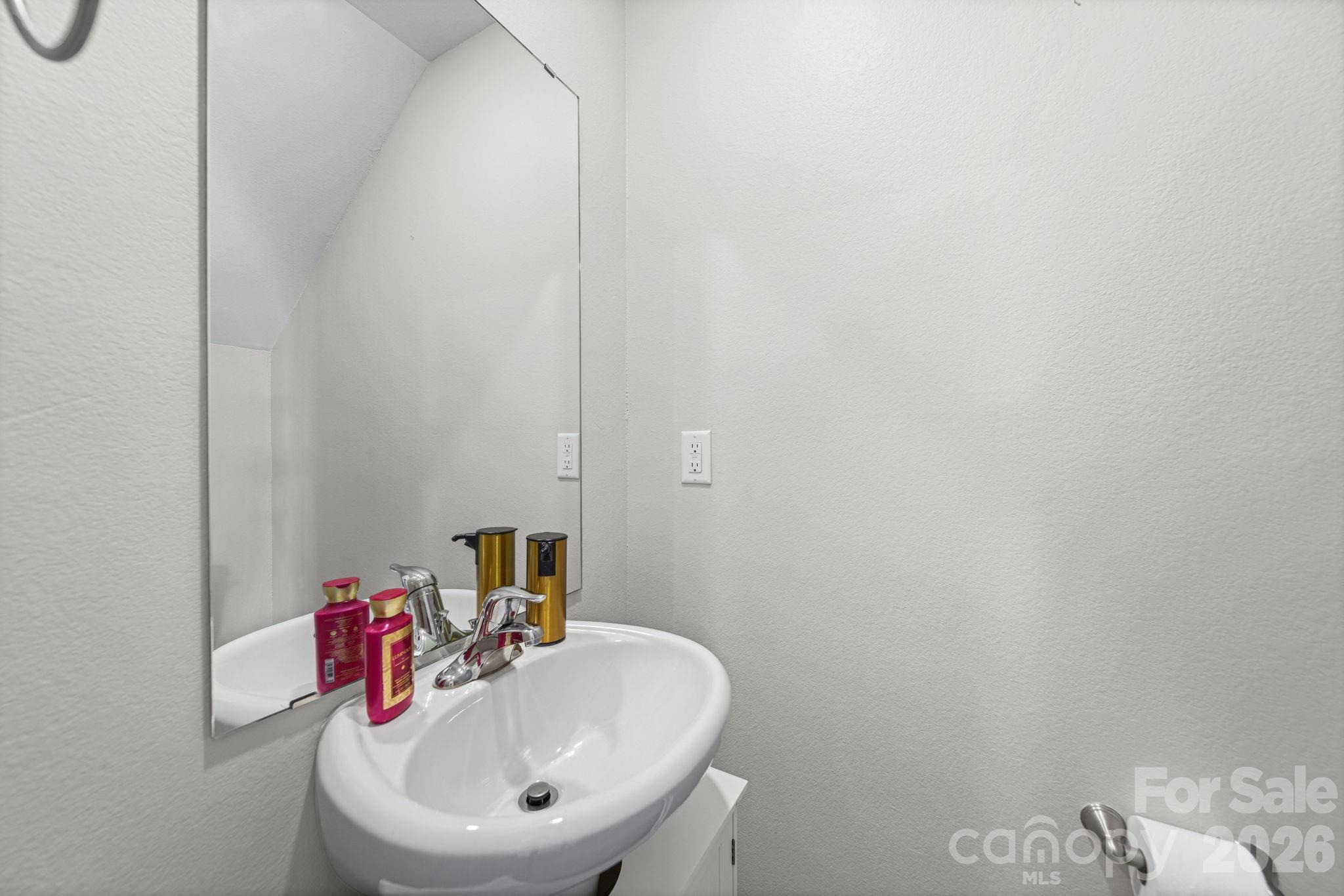 282 Aubrey Woods Drive — Kings Mountain