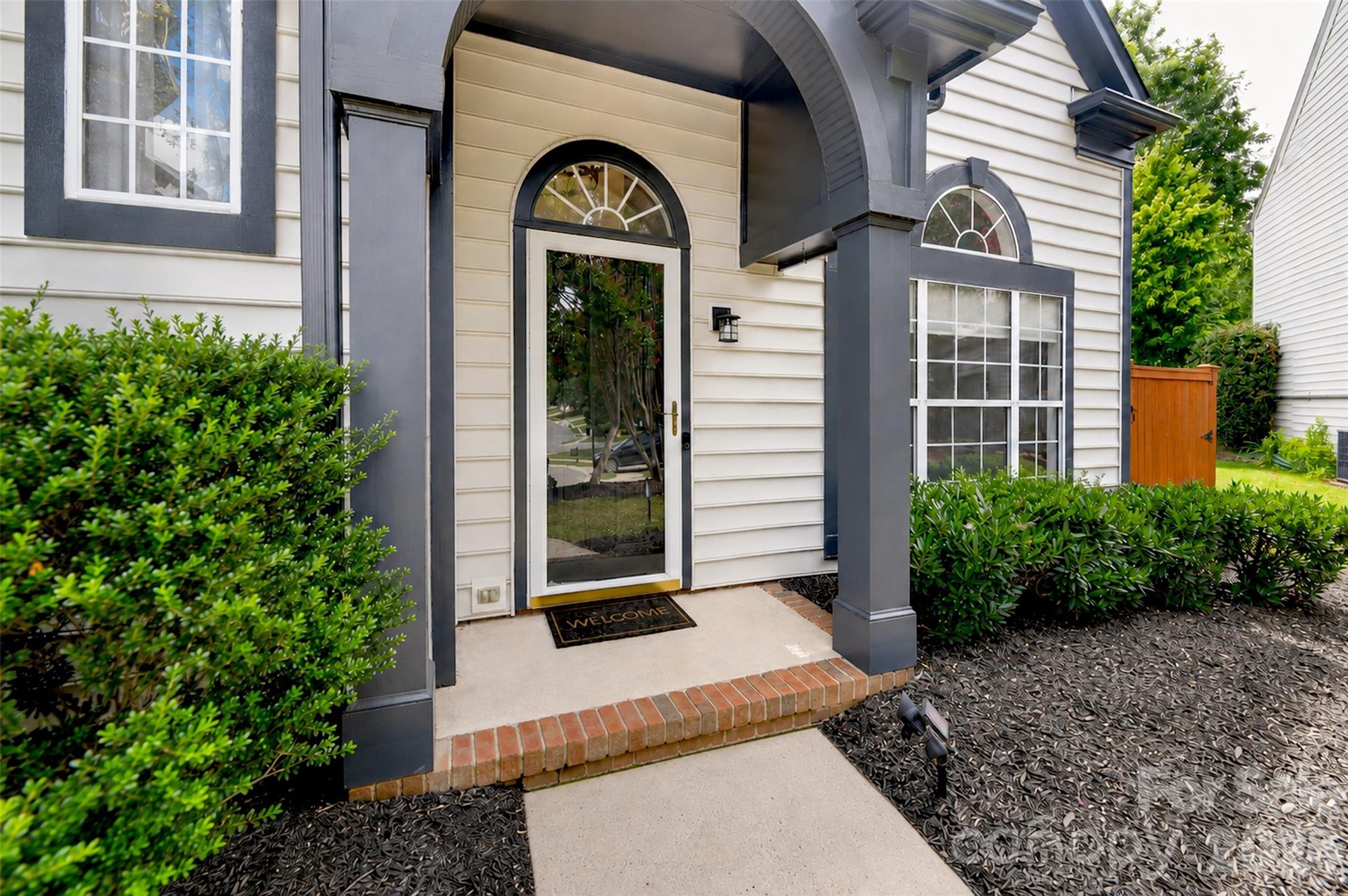 6634 Bells Mill Drive — Charlotte