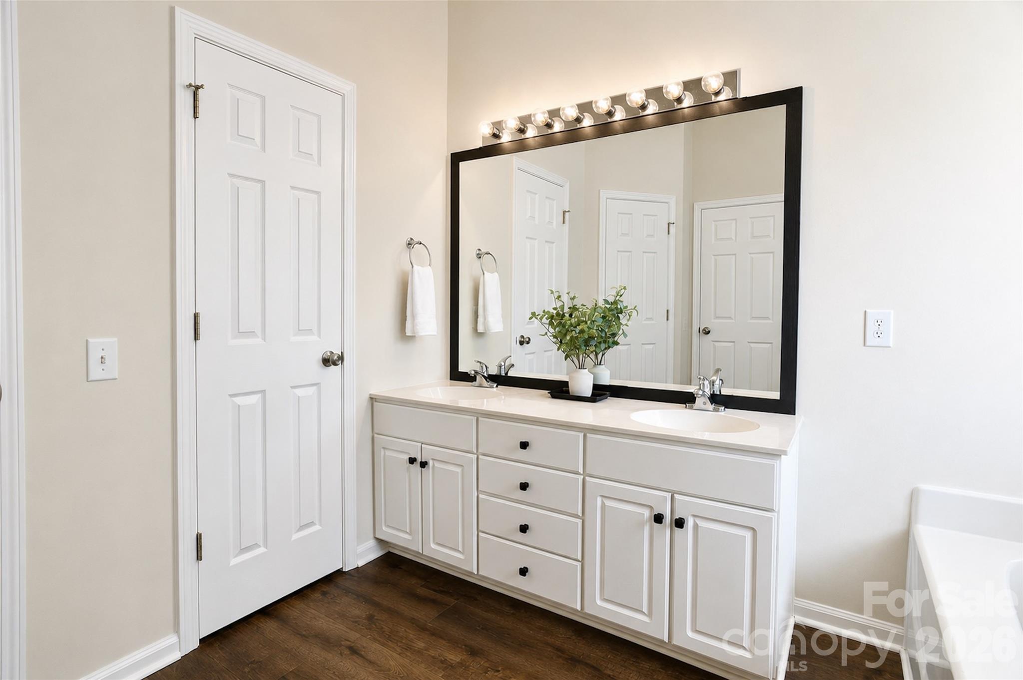 6634 Bells Mill Drive — Charlotte