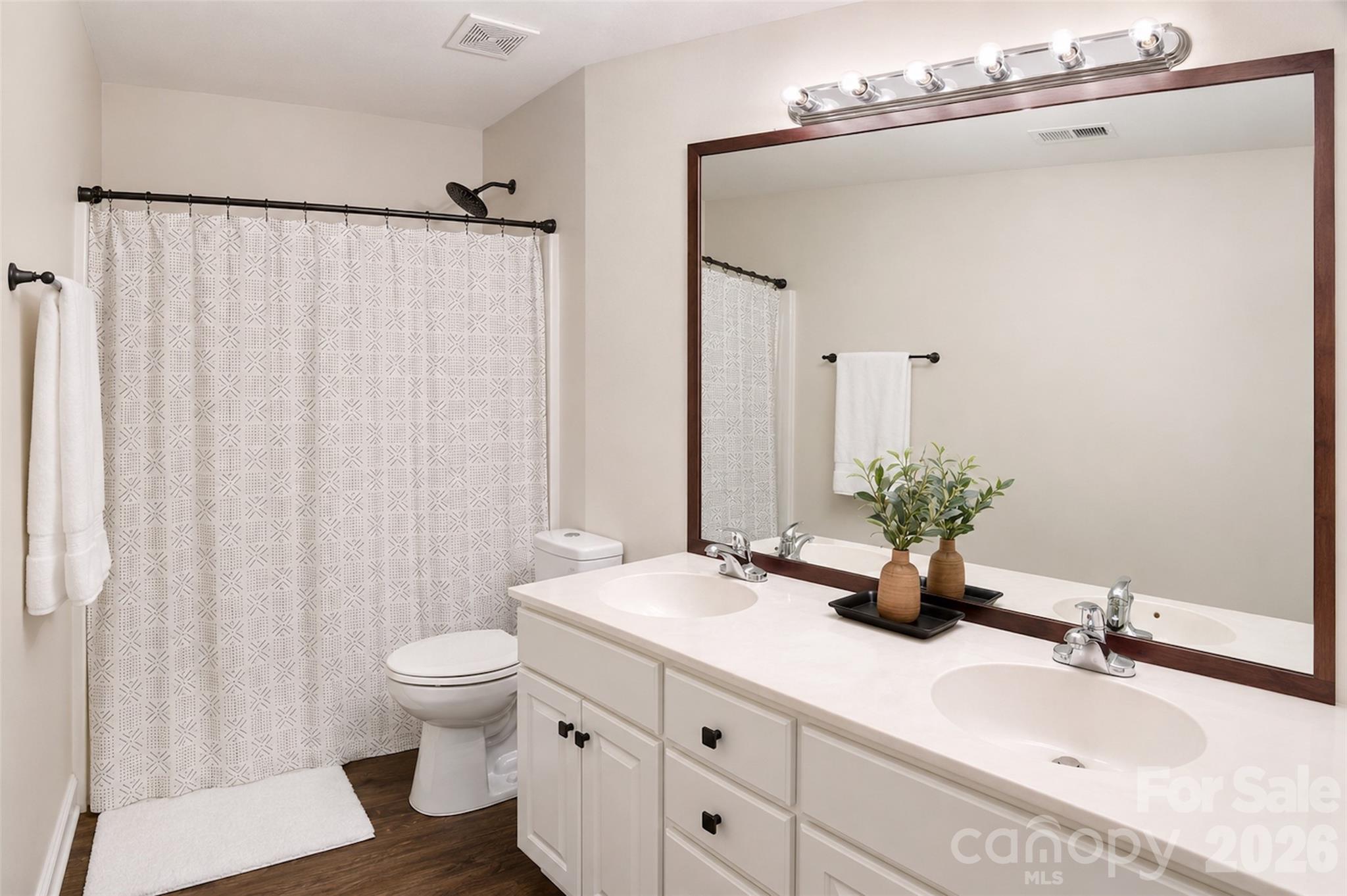 6634 Bells Mill Drive — Charlotte