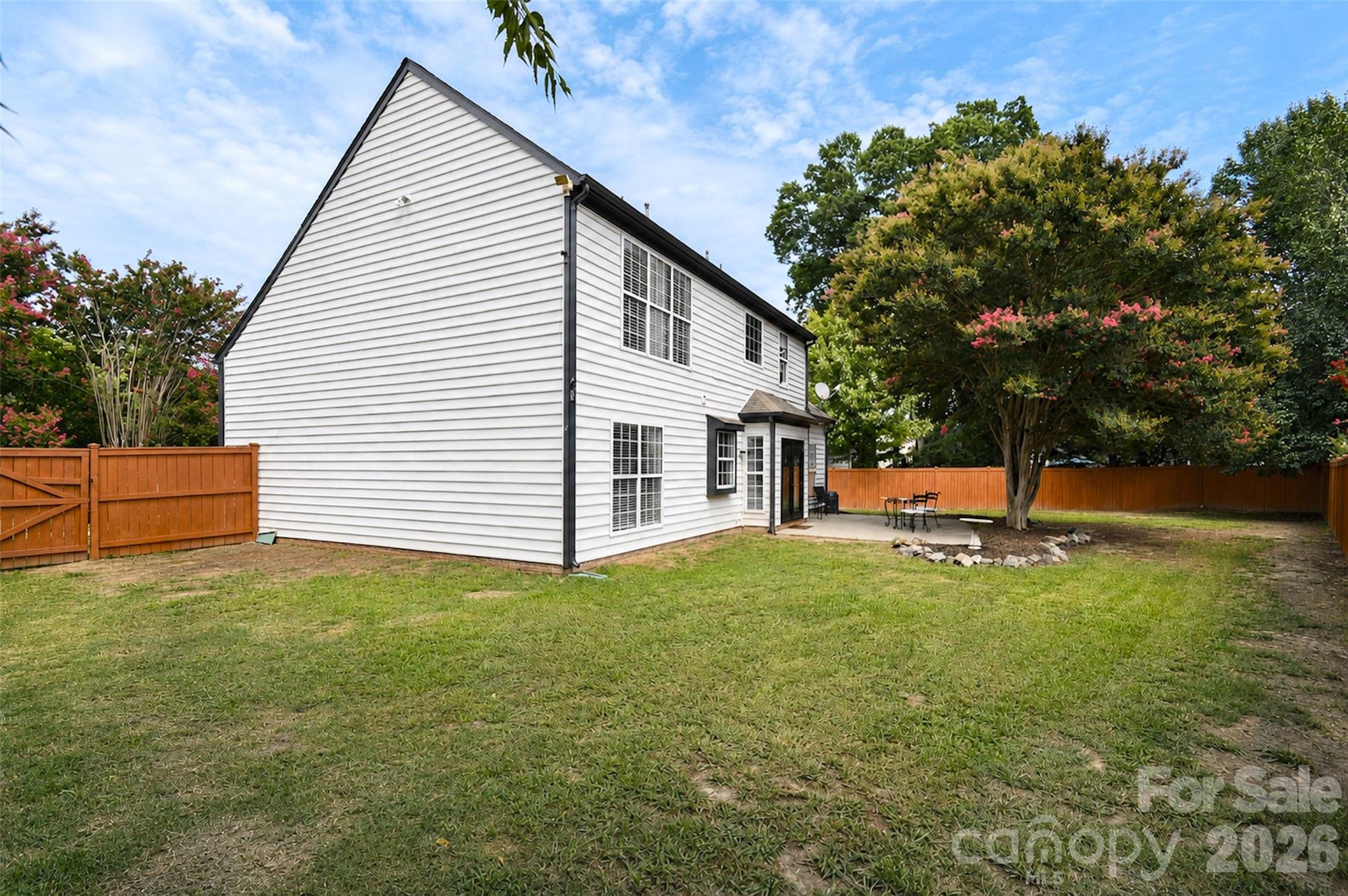 6634 Bells Mill Drive — Charlotte