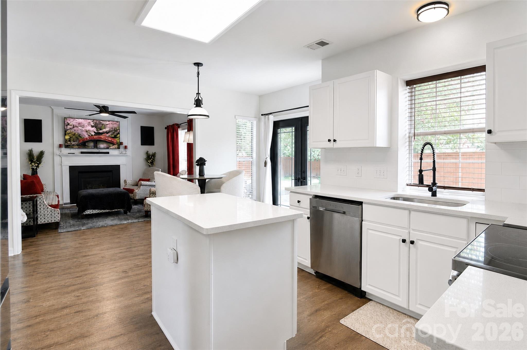6634 Bells Mill Drive — Charlotte