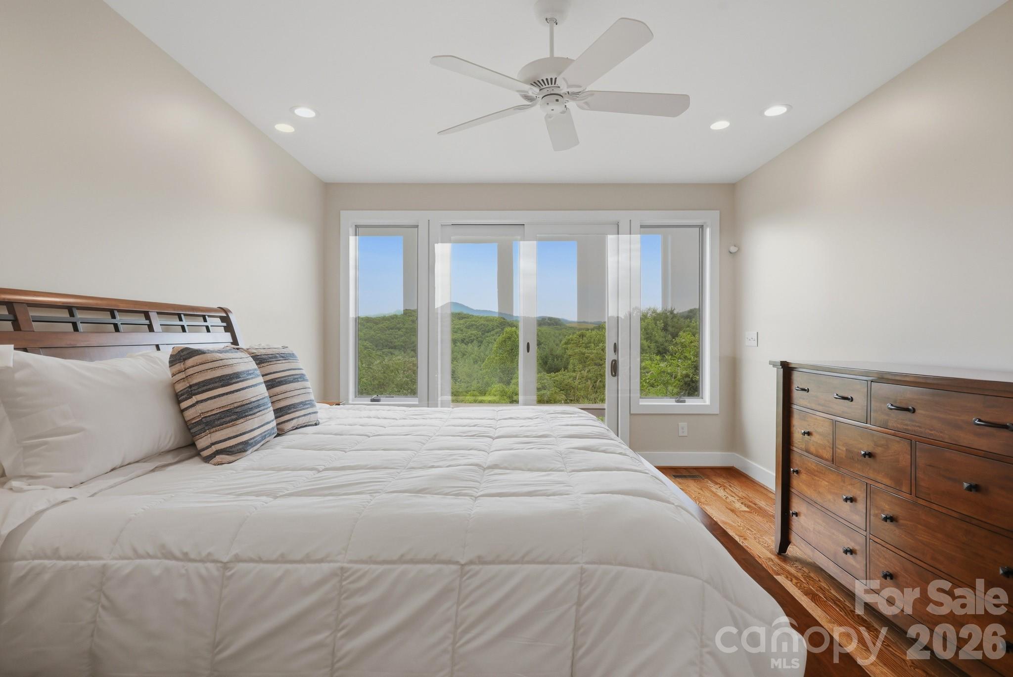 191 Charter Ridge #11 & 12 — Jefferson