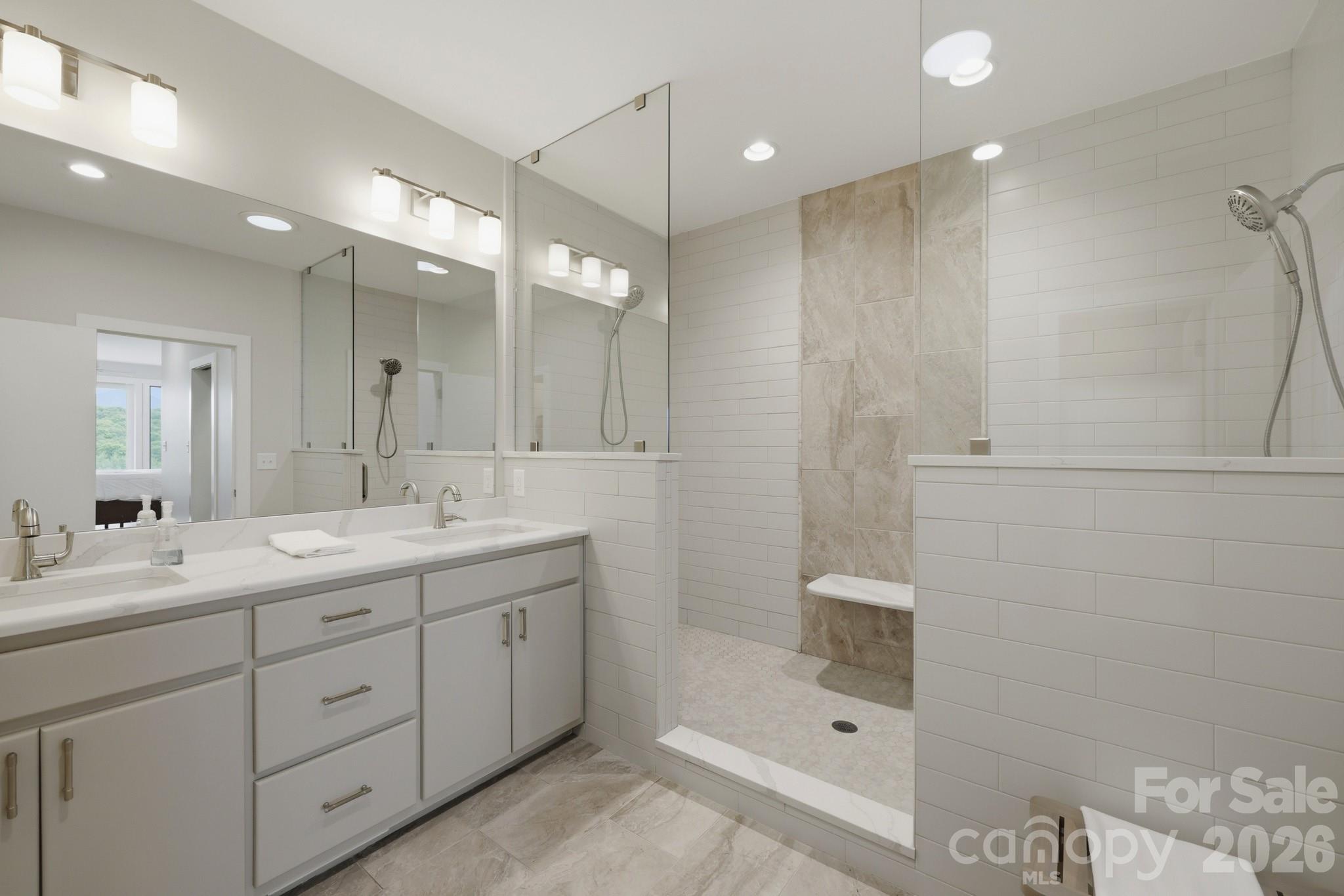 191 Charter Ridge #11 & 12 — Jefferson