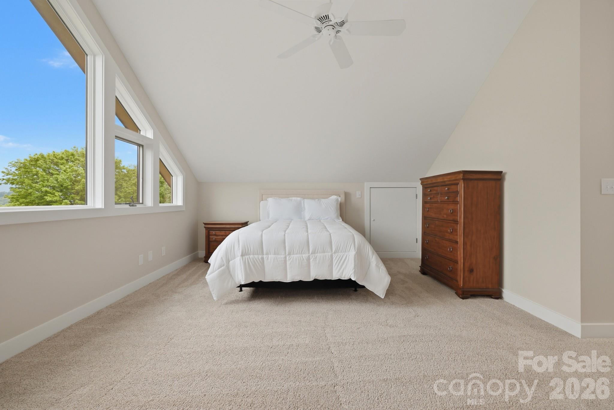 191 Charter Ridge #11 & 12 — Jefferson