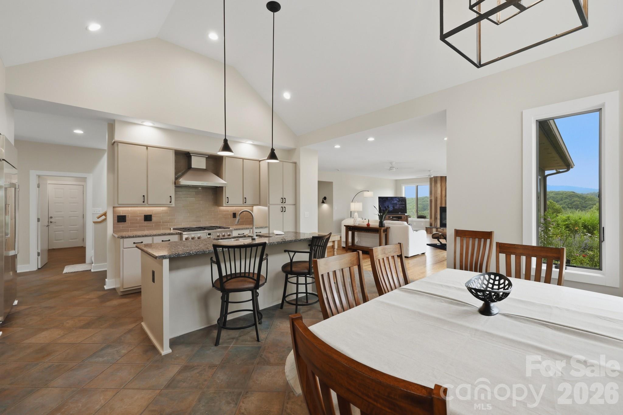 191 Charter Ridge #11 & 12 — Jefferson
