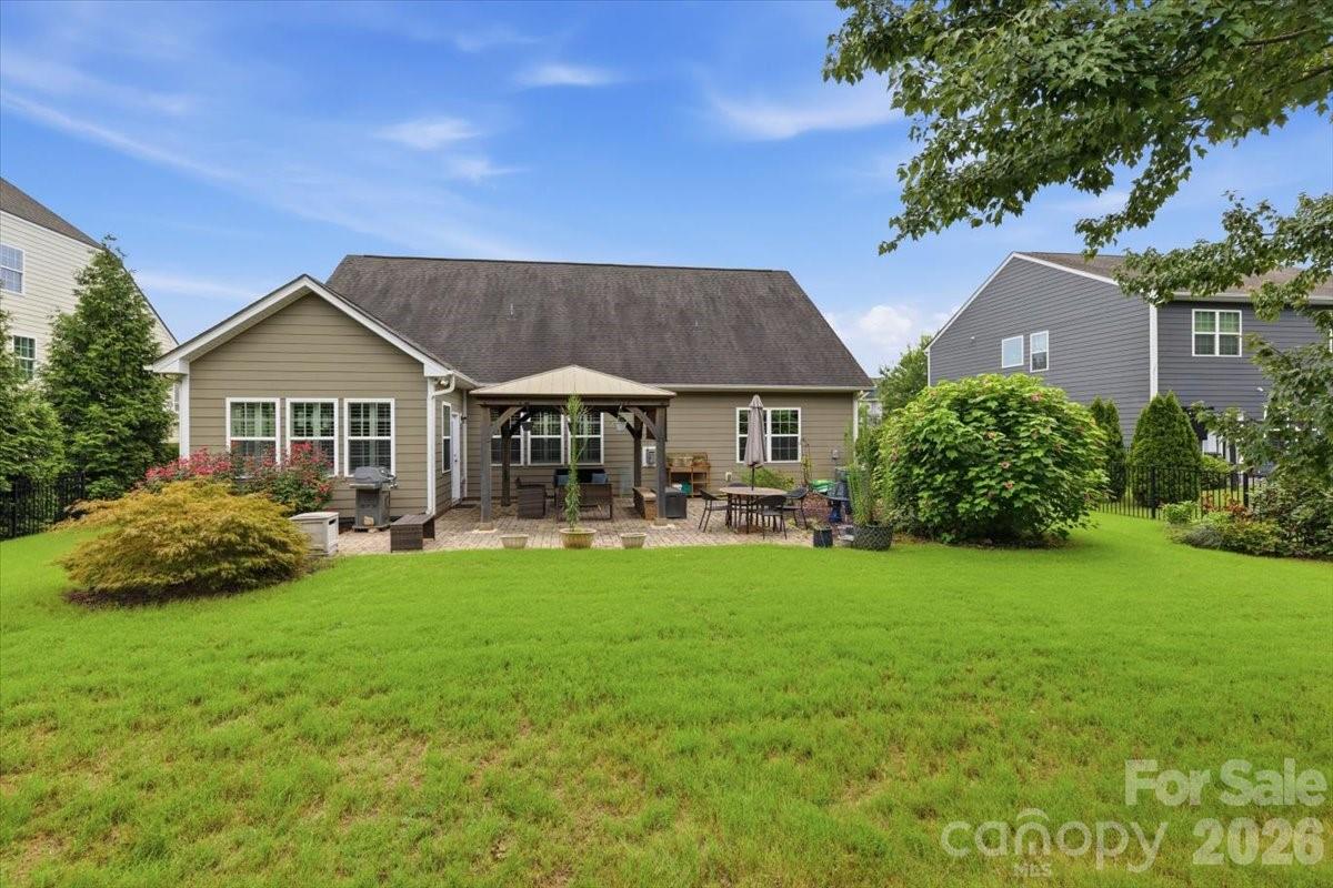 14402 Baytown Court — Huntersville
