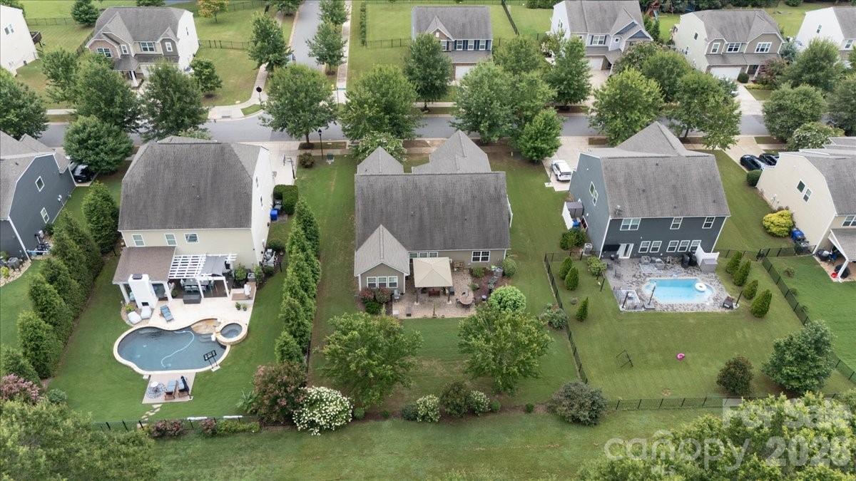 14402 Baytown Court — Huntersville