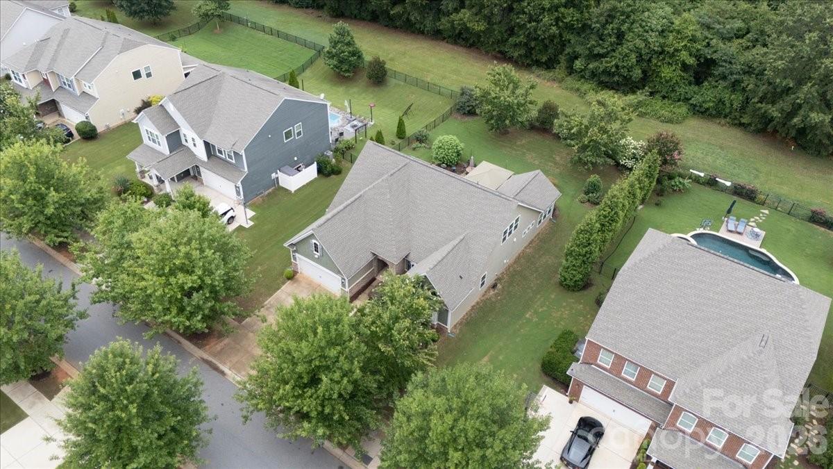 14402 Baytown Court — Huntersville