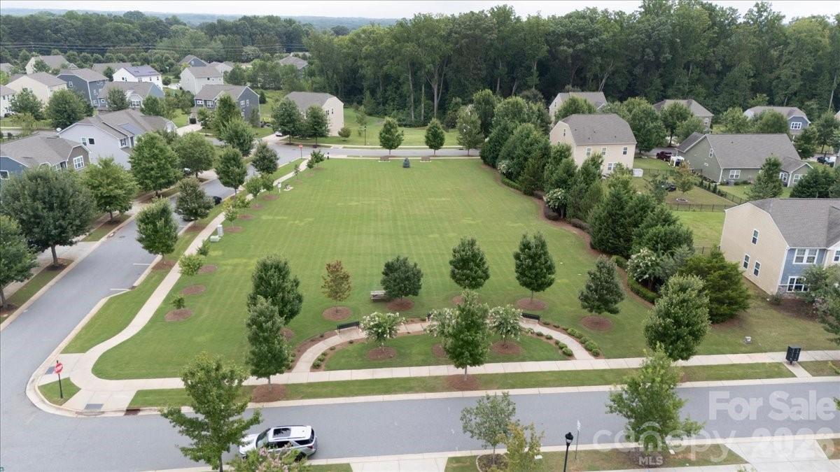 14402 Baytown Court — Huntersville