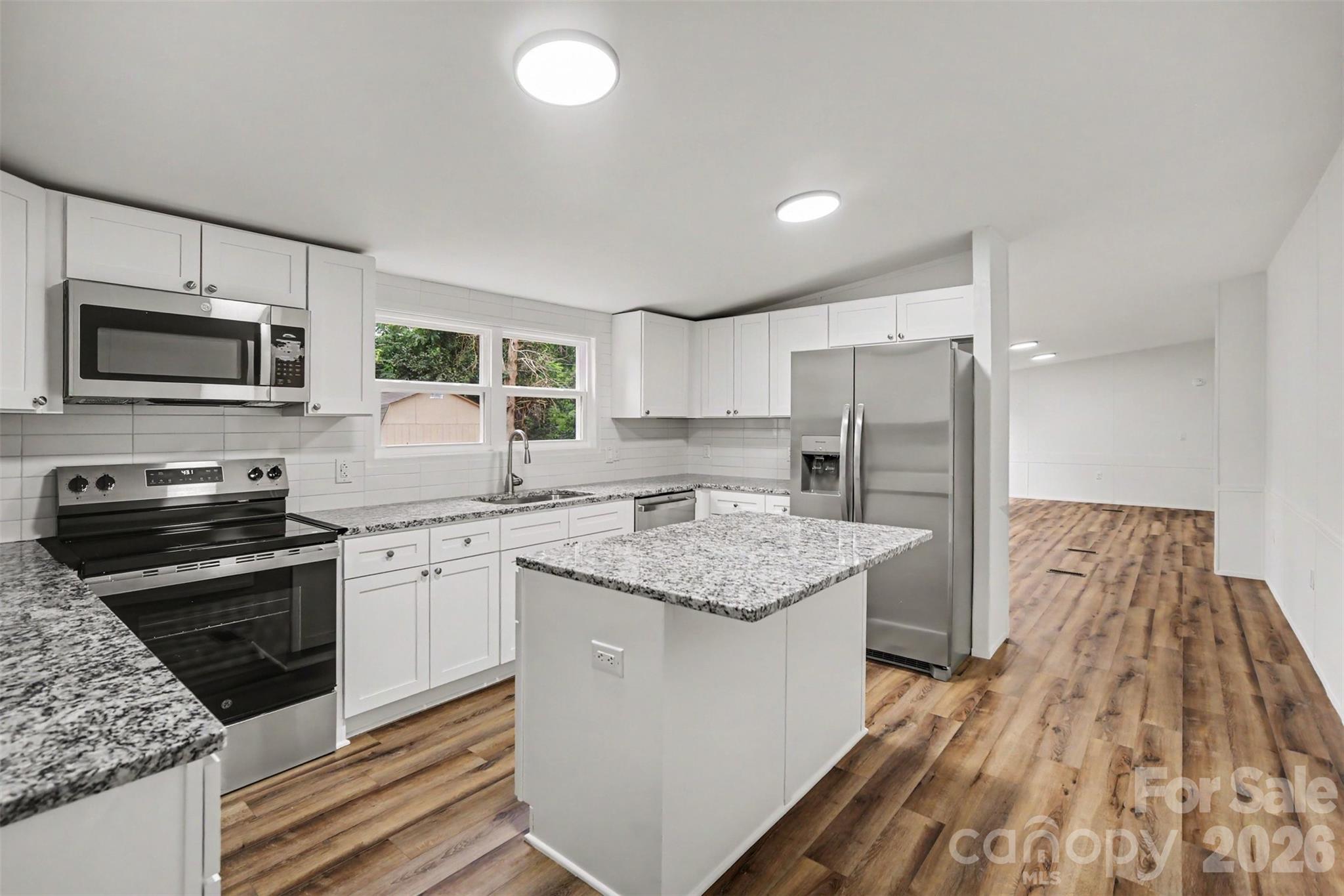9703 Willilyn Lane — Charlotte