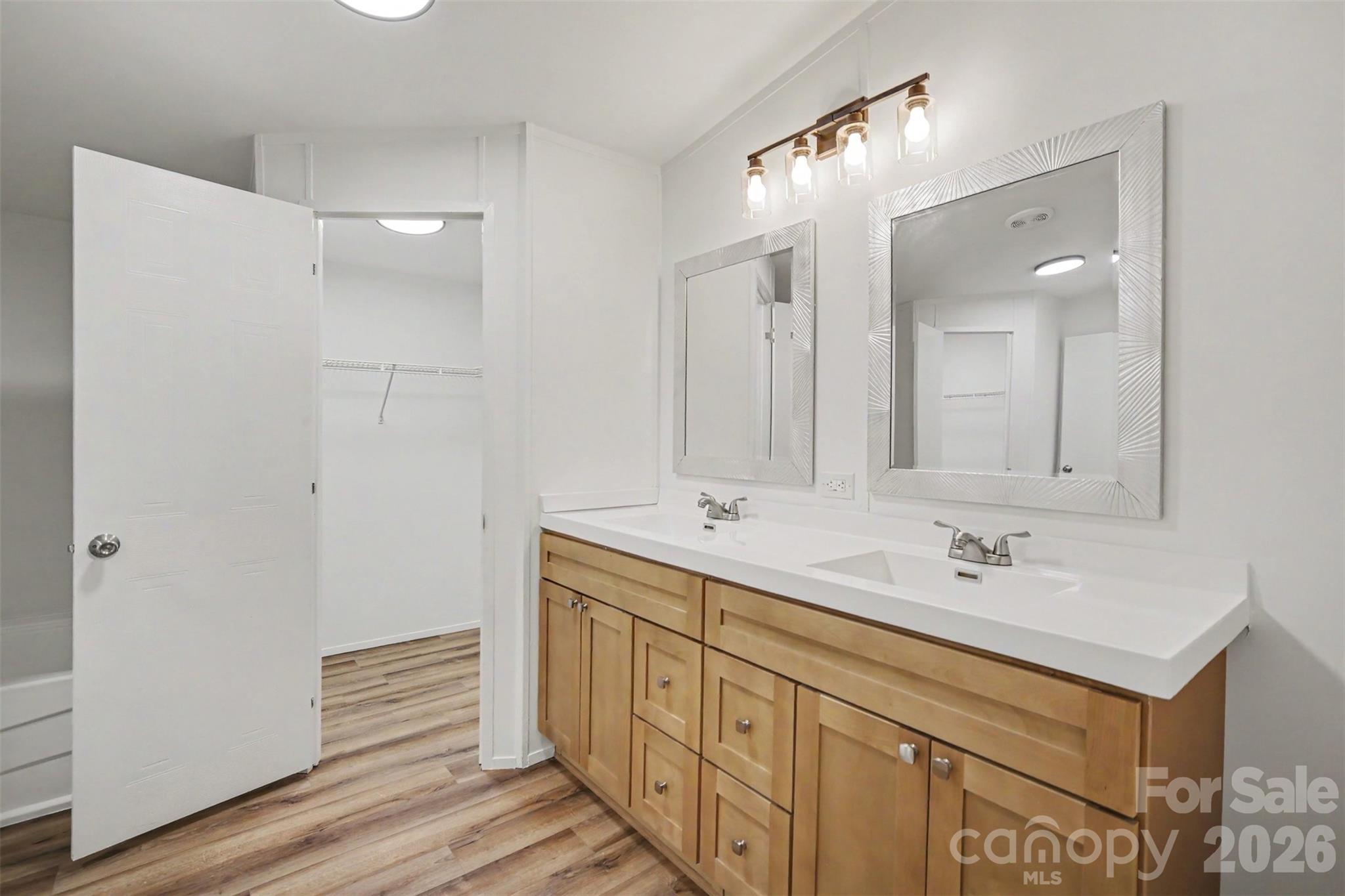 9703 Willilyn Lane — Charlotte