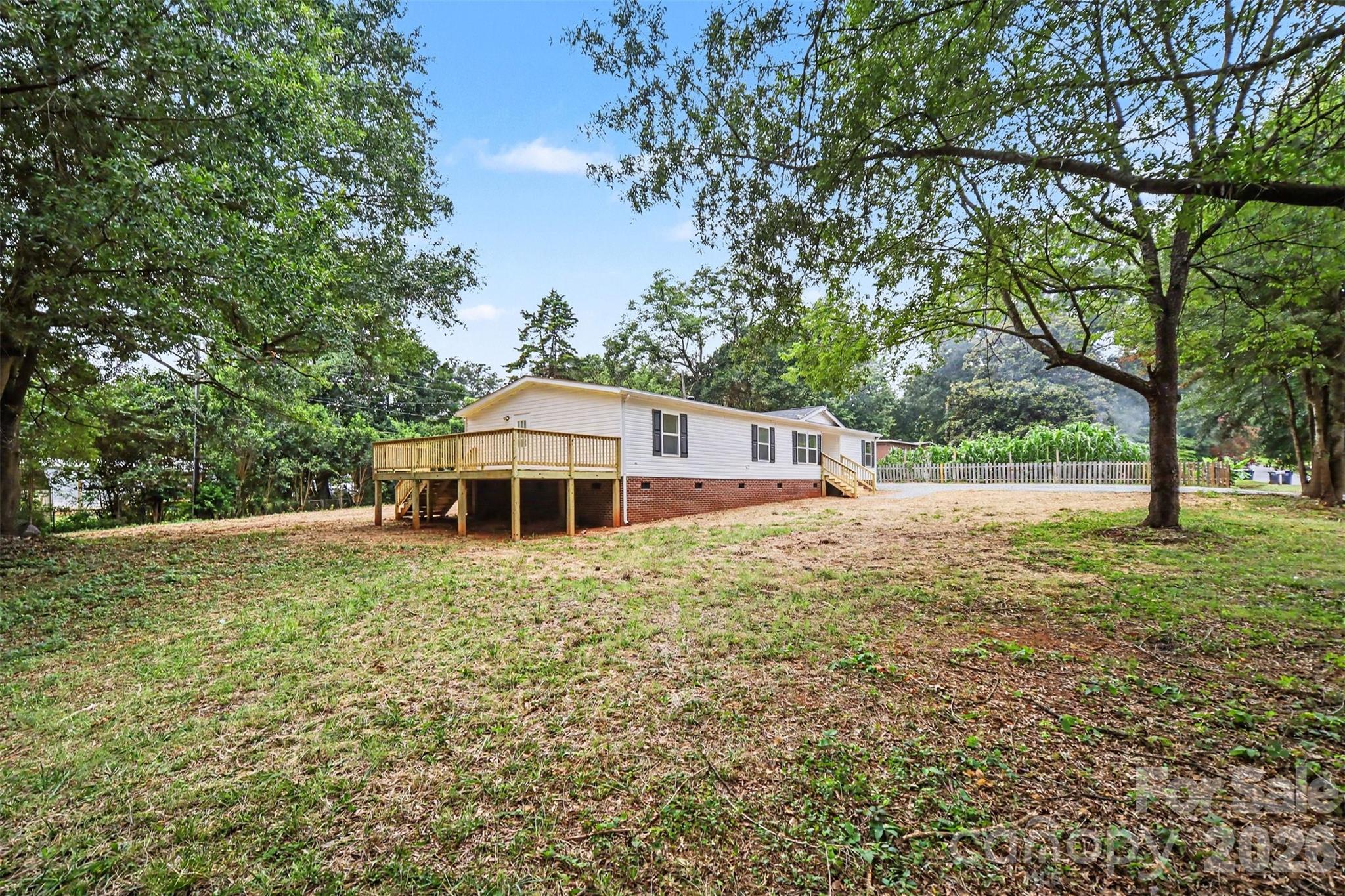 9703 Willilyn Lane — Charlotte