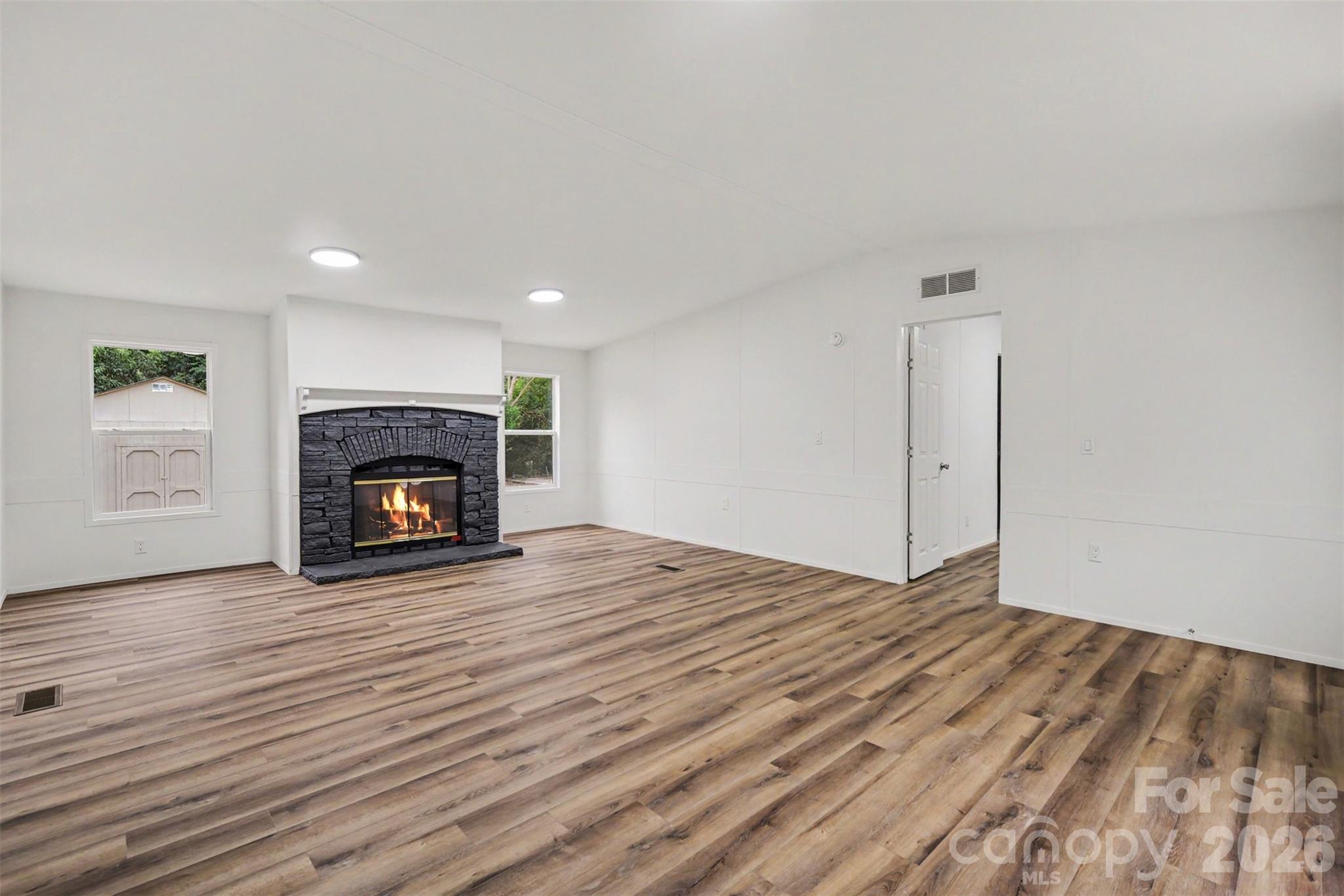 9703 Willilyn Lane — Charlotte