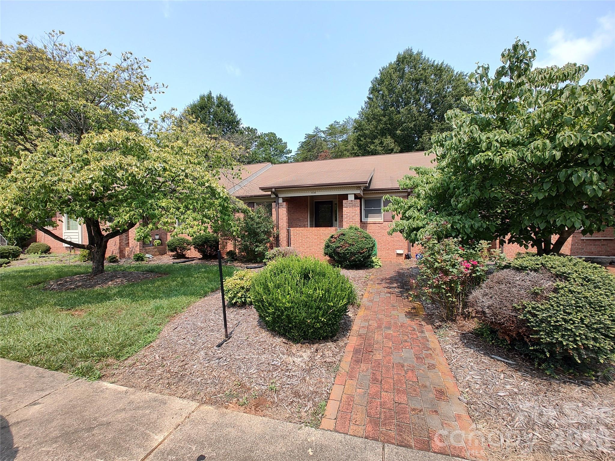 104 Swaim Court — Salisbury
