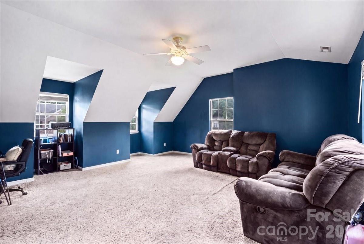 9025 Davis Crossing Court — Charlotte