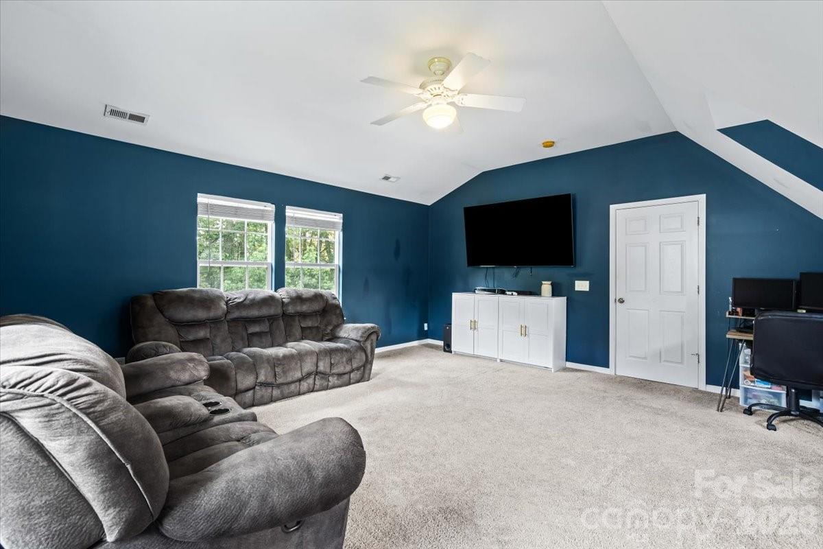 9025 Davis Crossing Court — Charlotte