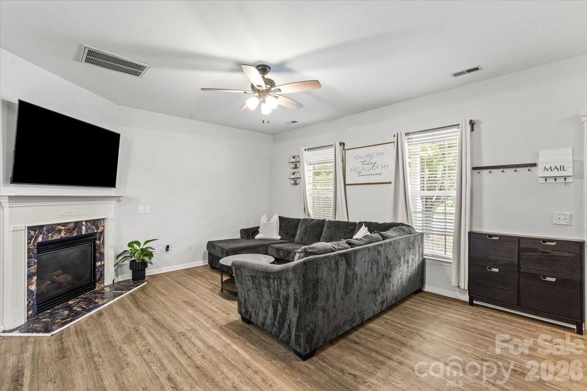 9025 Davis Crossing Court — Charlotte