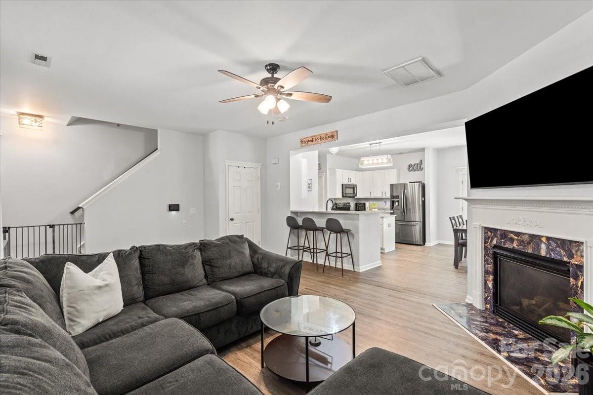 9025 Davis Crossing Court — Charlotte