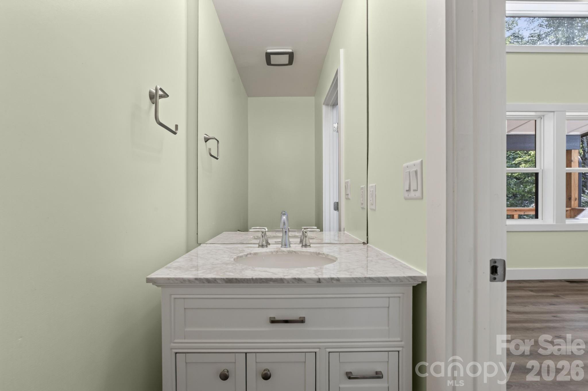 1008 Bell Mountain Road — Zirconia