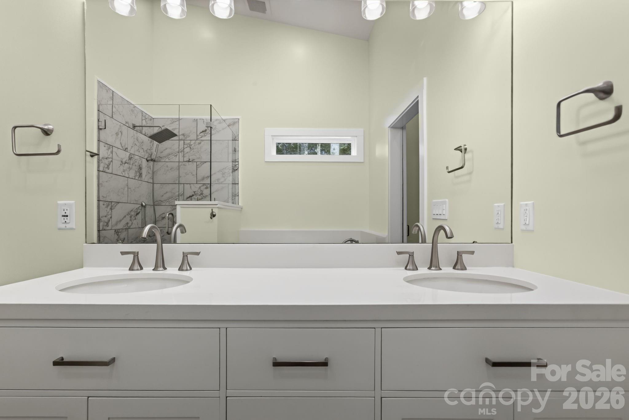 1008 Bell Mountain Road — Zirconia