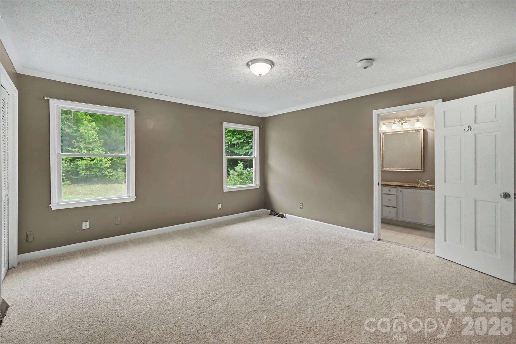 519 Raintree Drive — Matthews