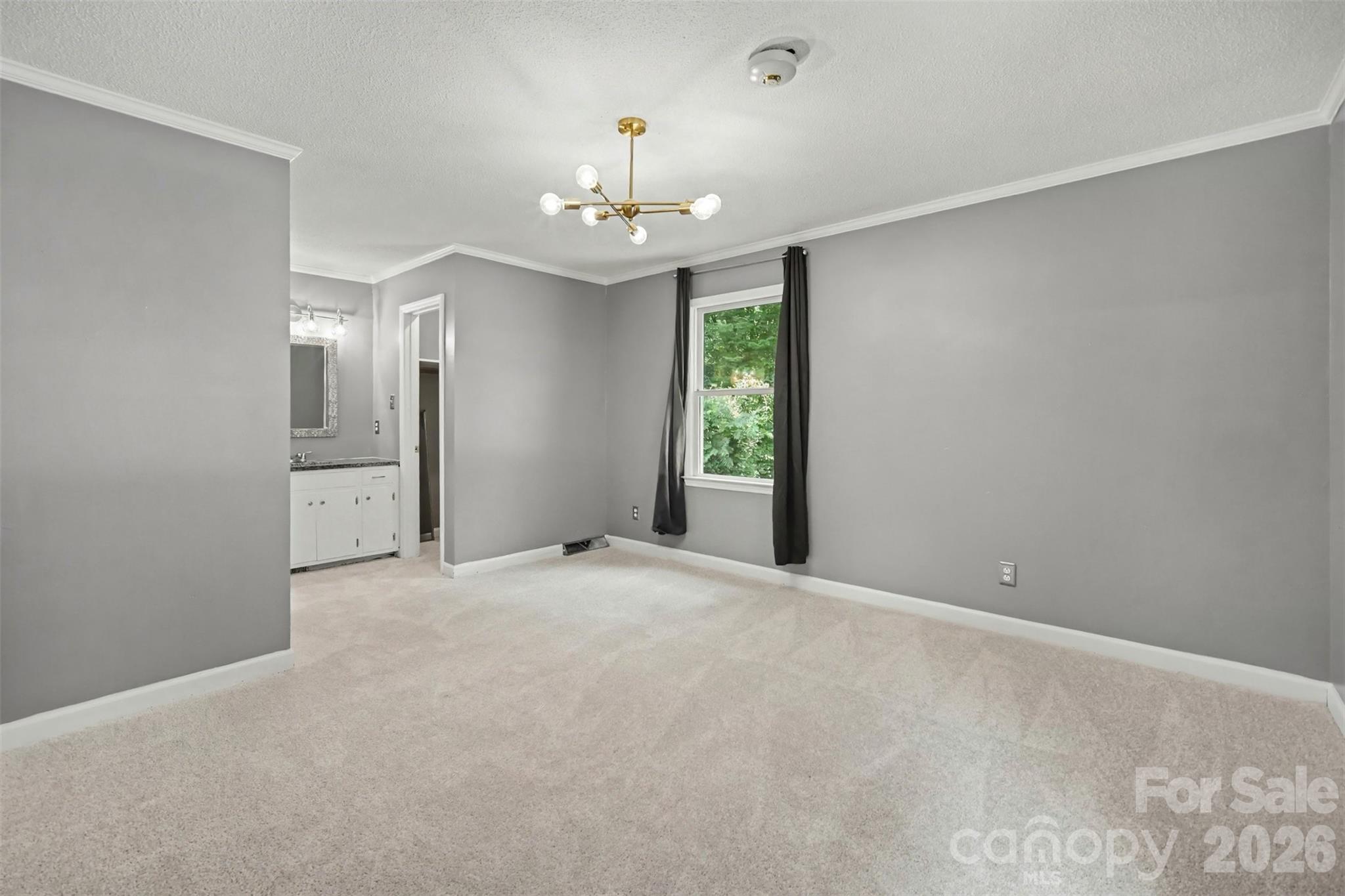 519 Raintree Drive — Matthews
