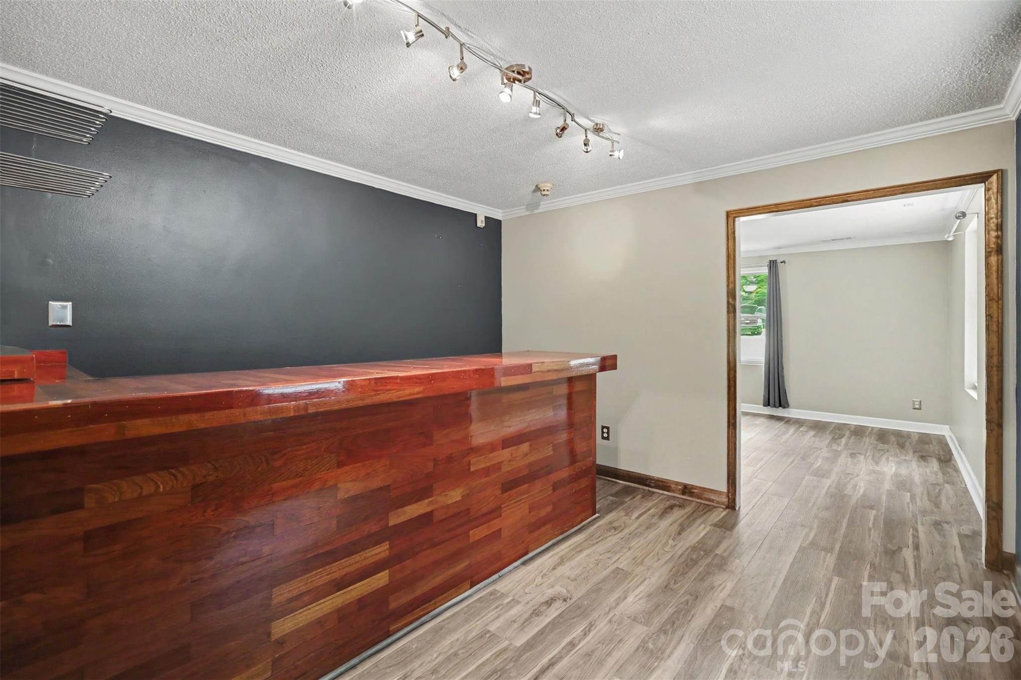 519 Raintree Drive — Matthews
