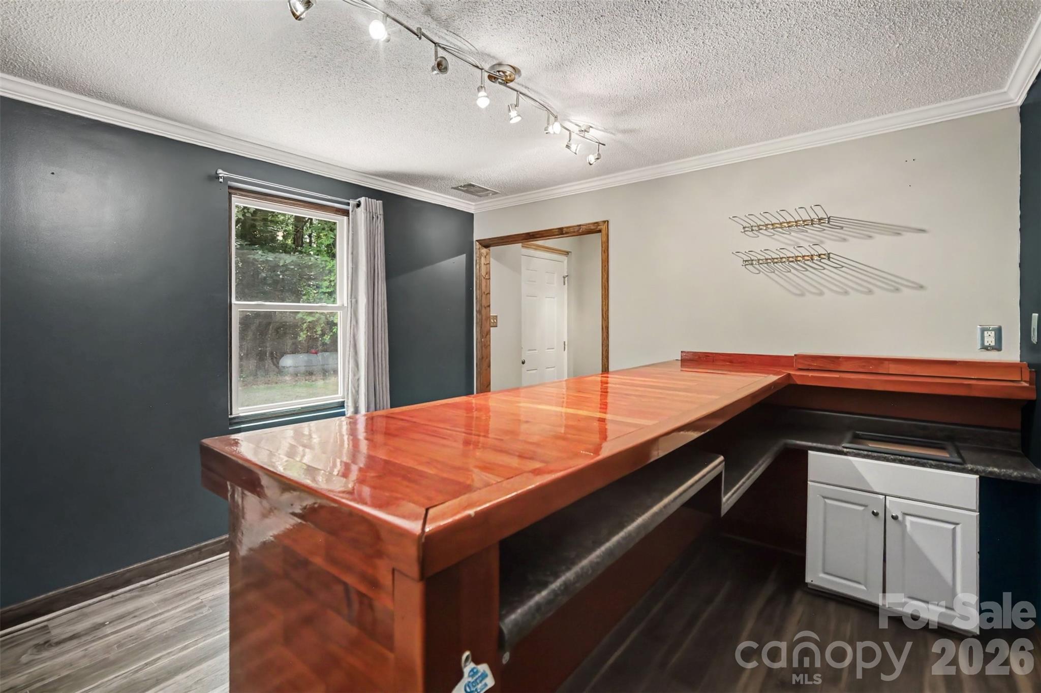 519 Raintree Drive — Matthews