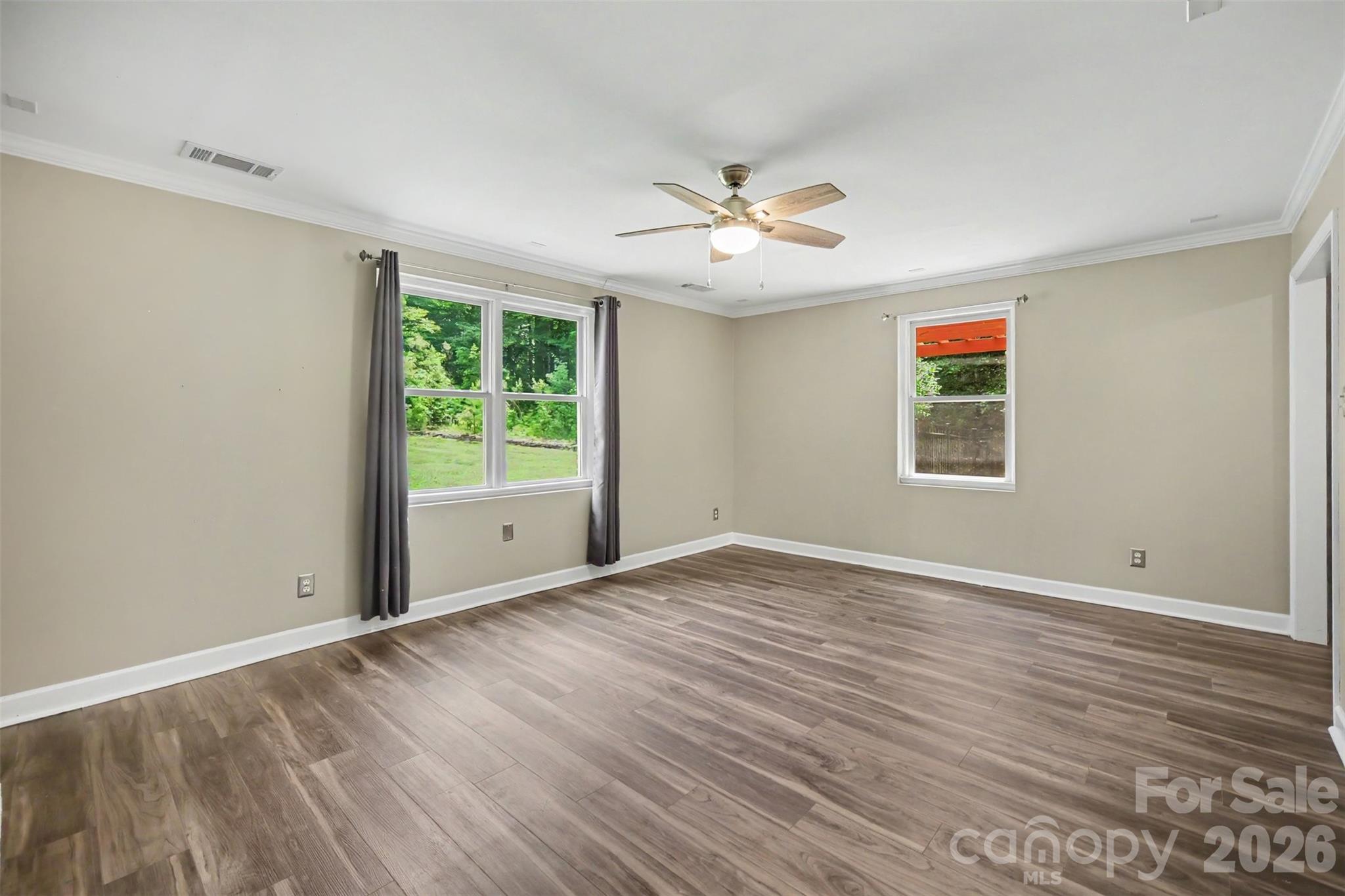 519 Raintree Drive — Matthews