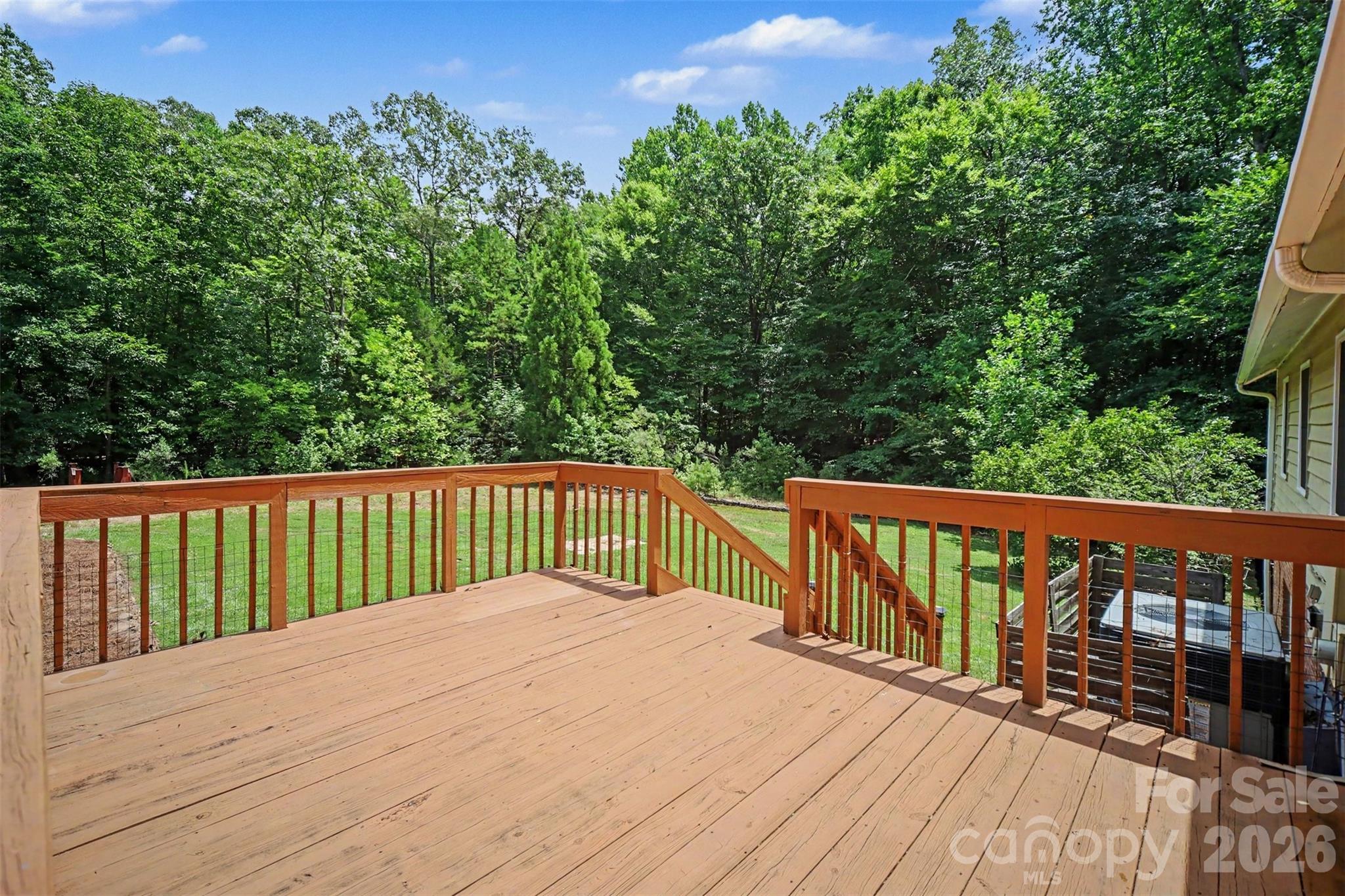 519 Raintree Drive — Matthews