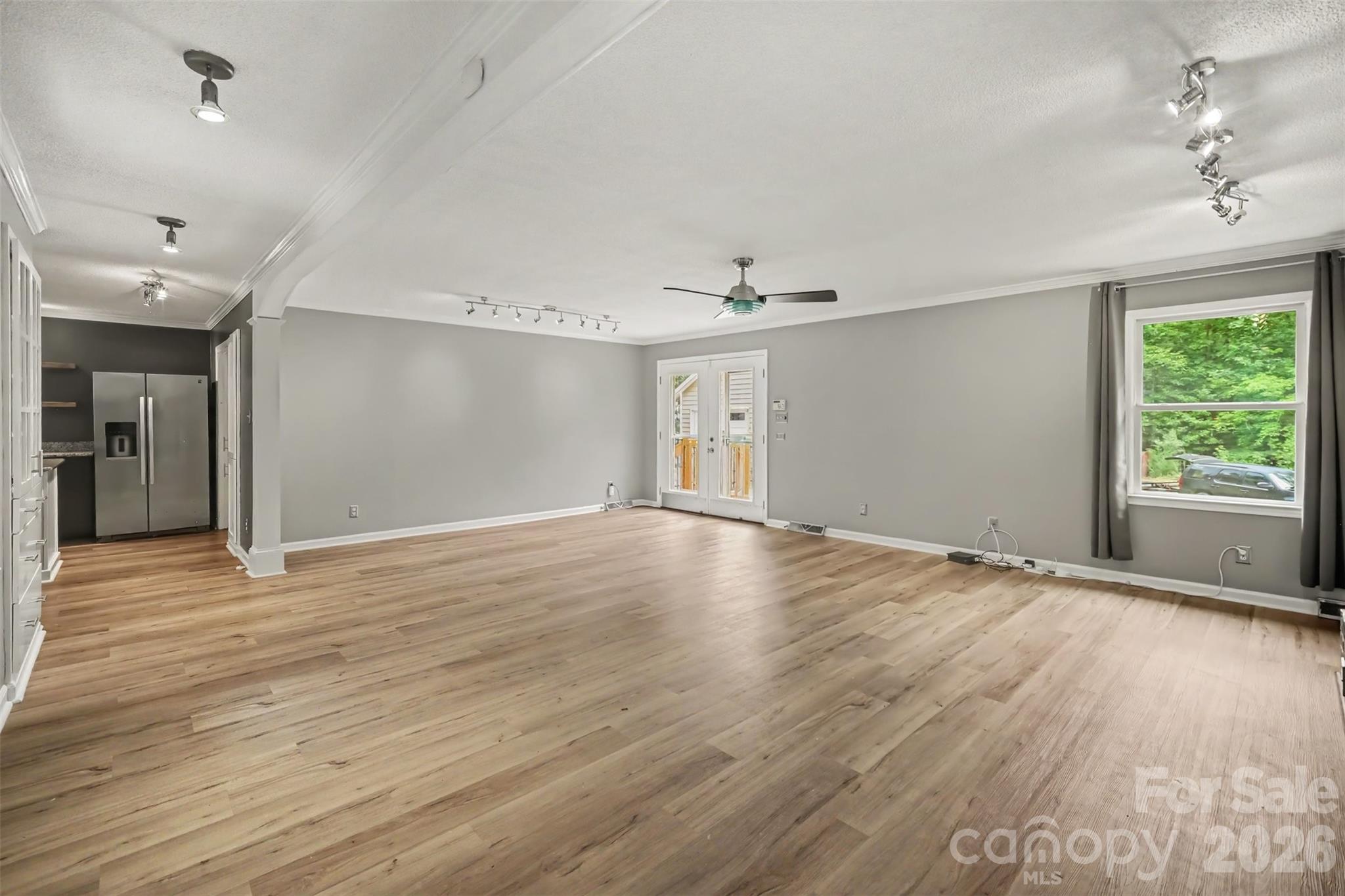 519 Raintree Drive — Matthews