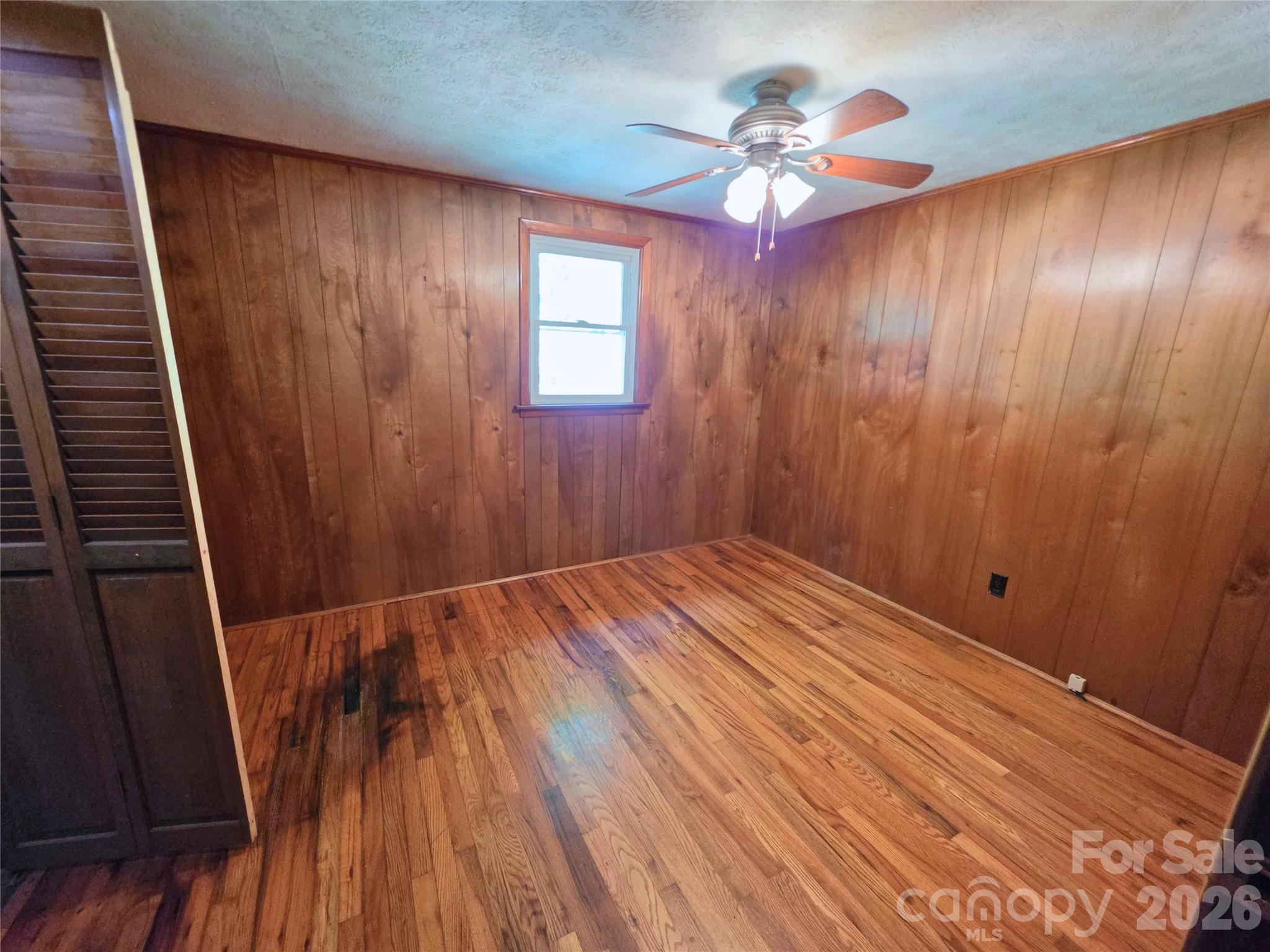 2838 Seven Mile Ridge Road — Burnsville