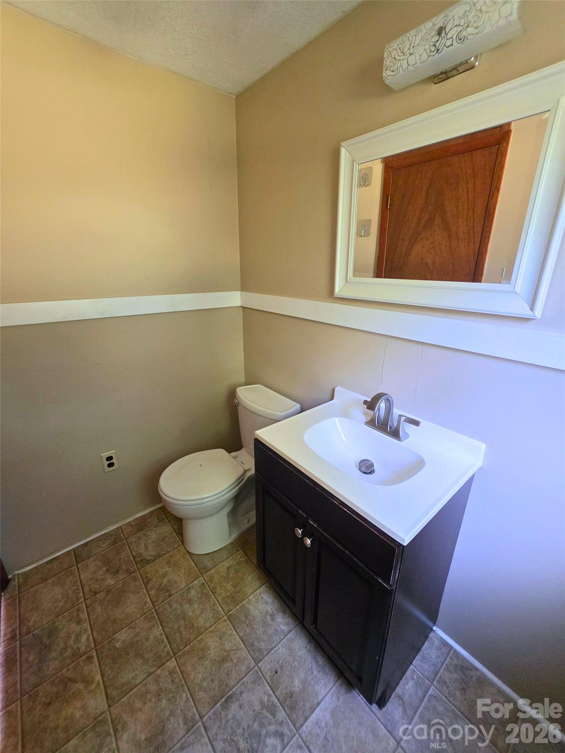 2838 Seven Mile Ridge Road — Burnsville