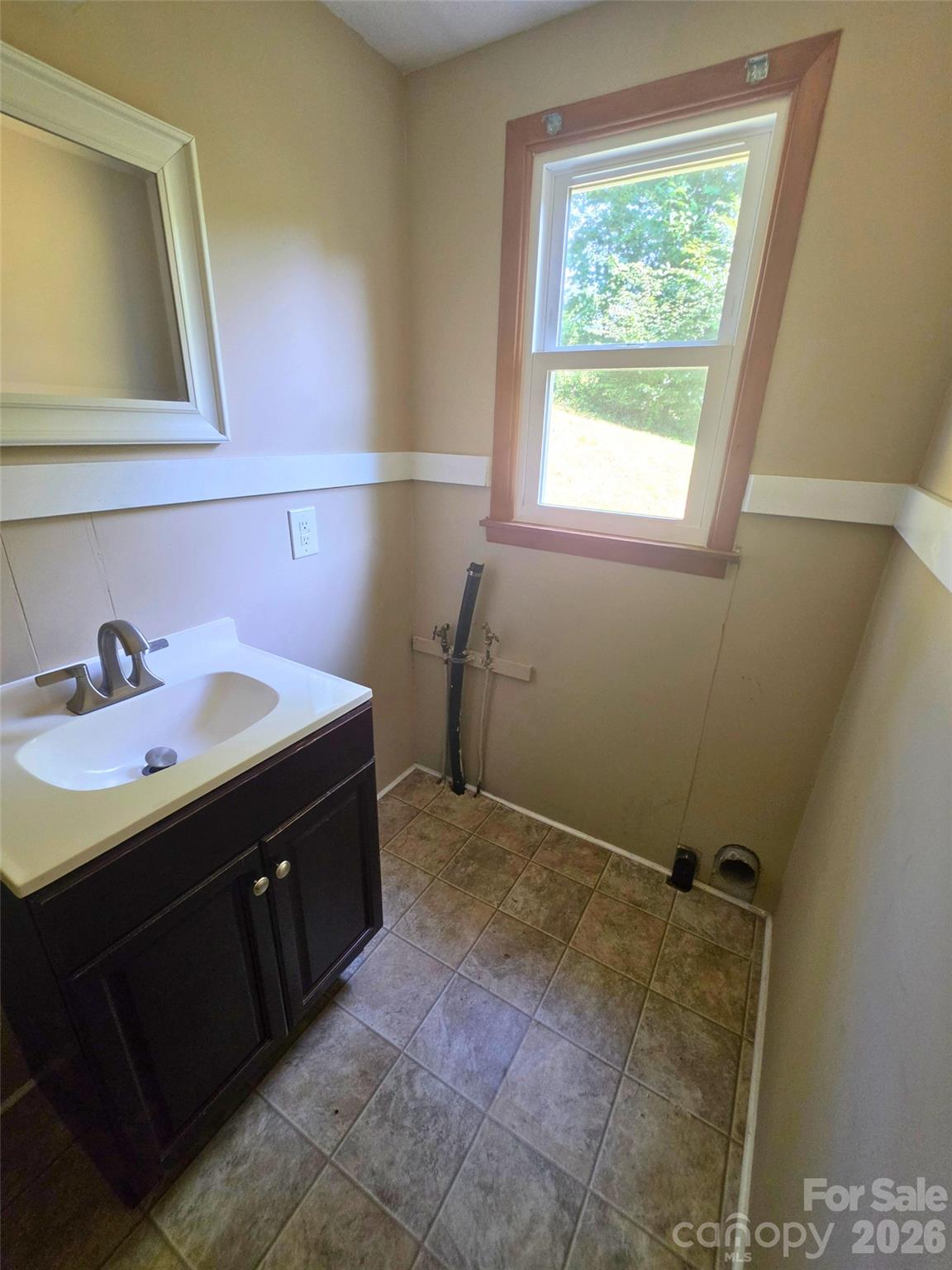 2838 Seven Mile Ridge Road — Burnsville