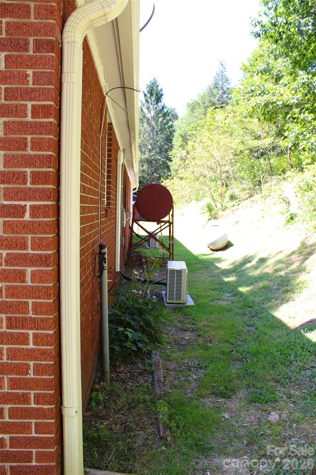 2838 Seven Mile Ridge Road — Burnsville