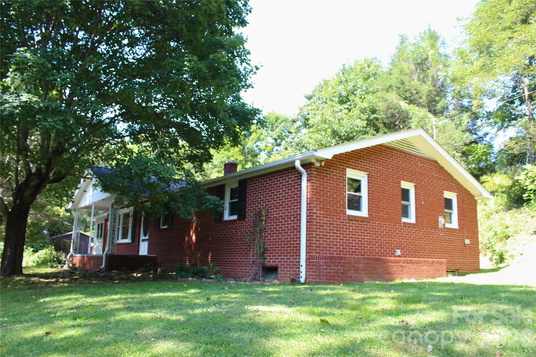 2838 Seven Mile Ridge Road — Burnsville