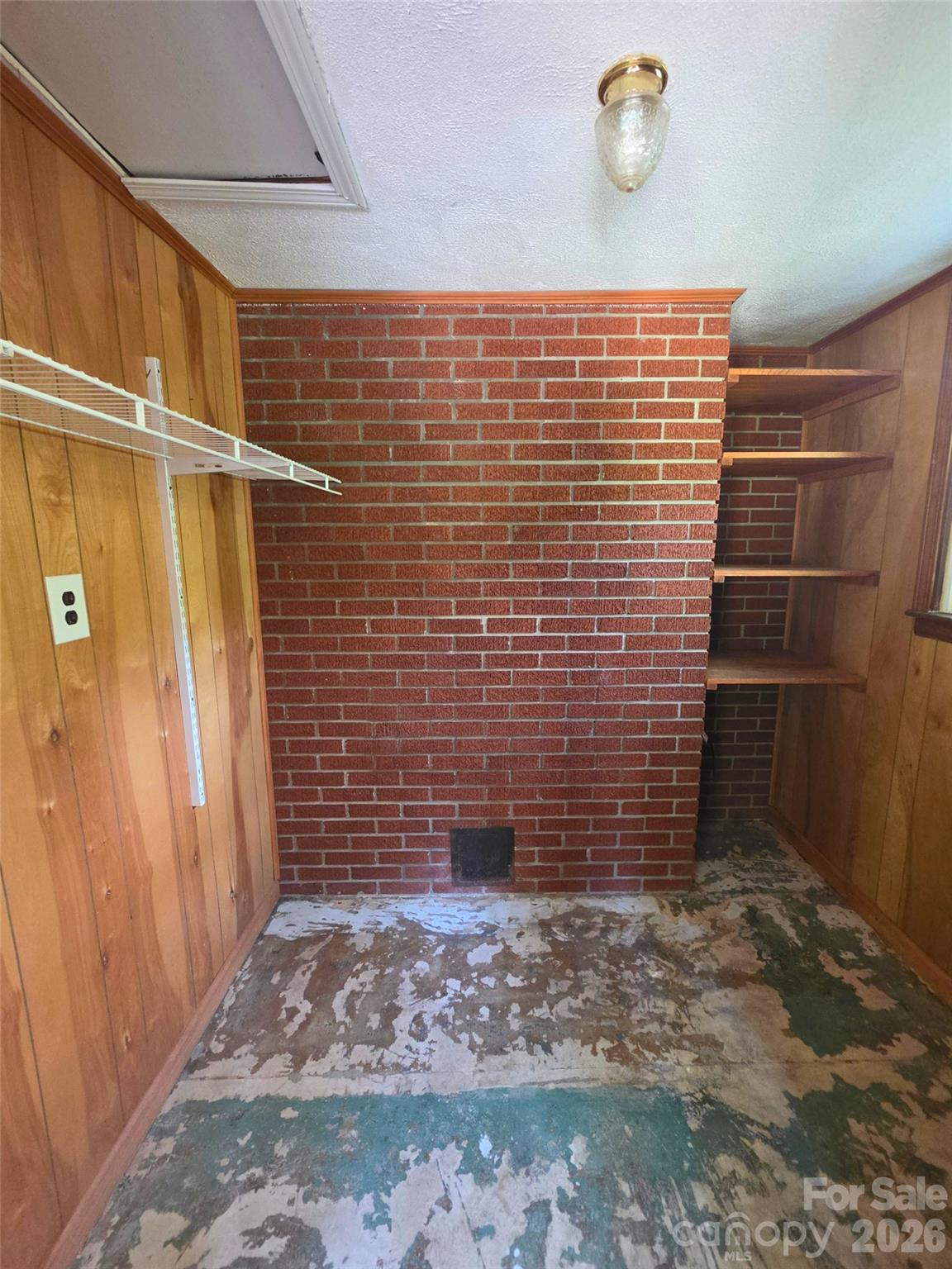 2838 Seven Mile Ridge Road — Burnsville