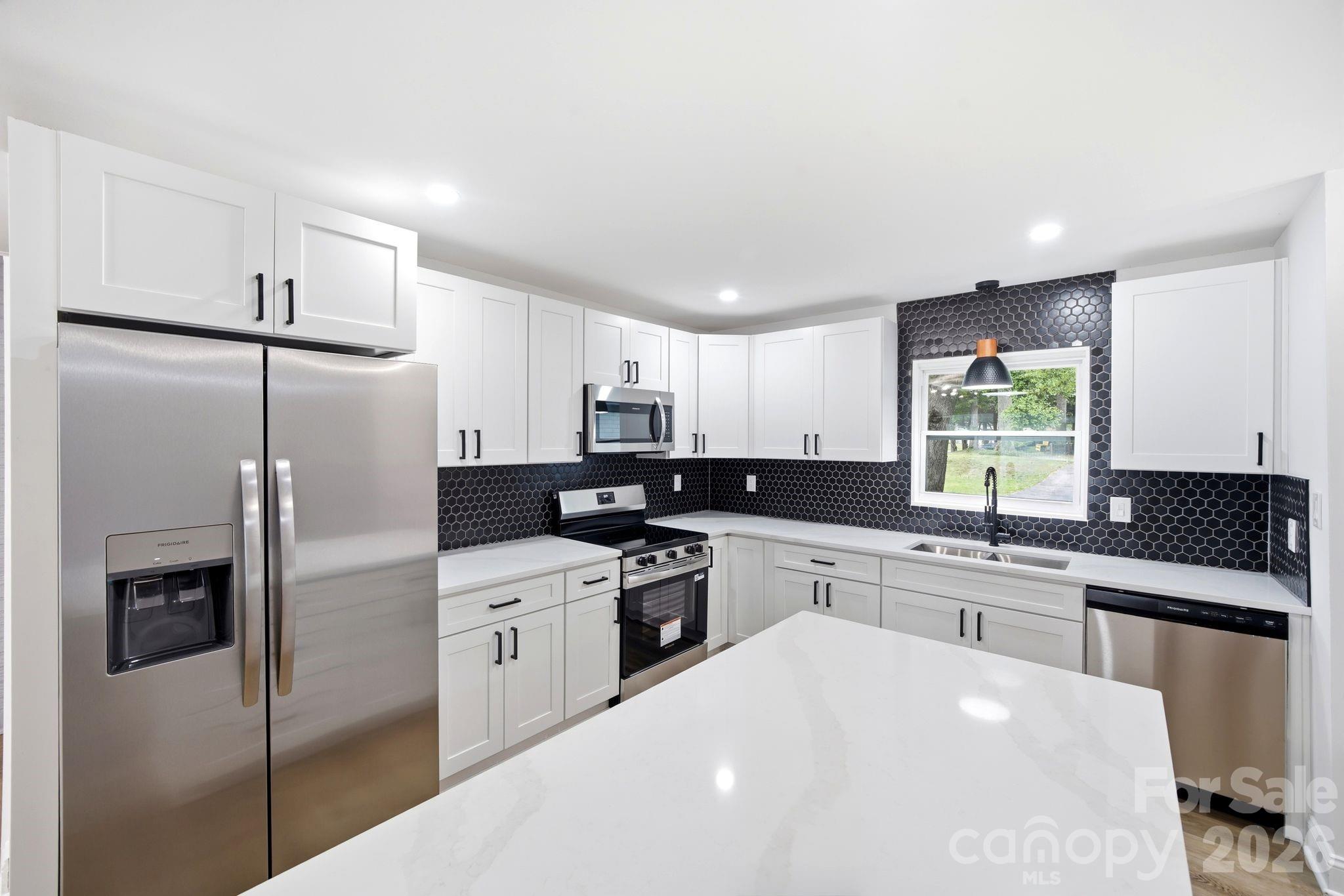 1453 Grovewood Drive — Charlotte
