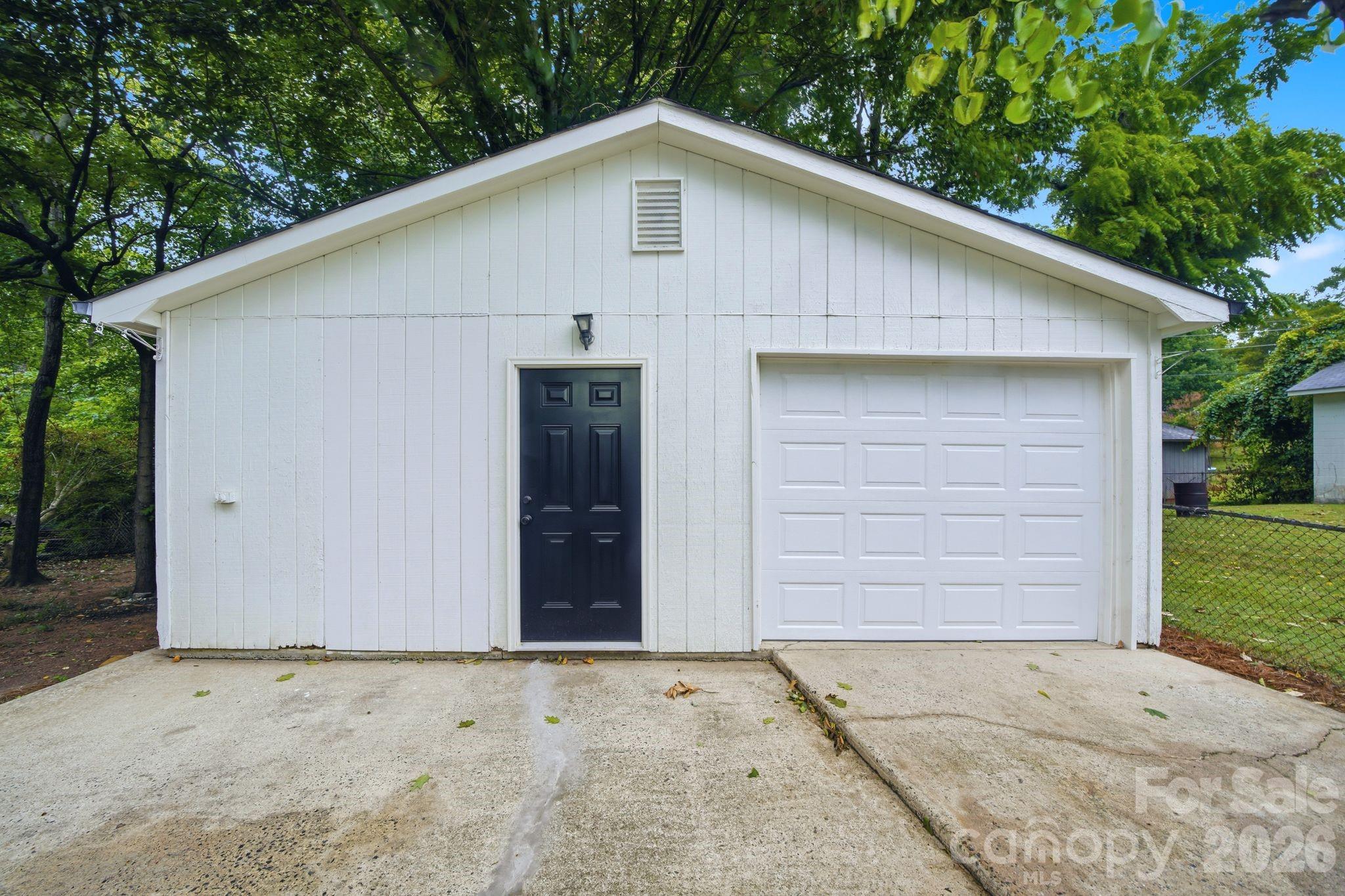 1453 Grovewood Drive — Charlotte