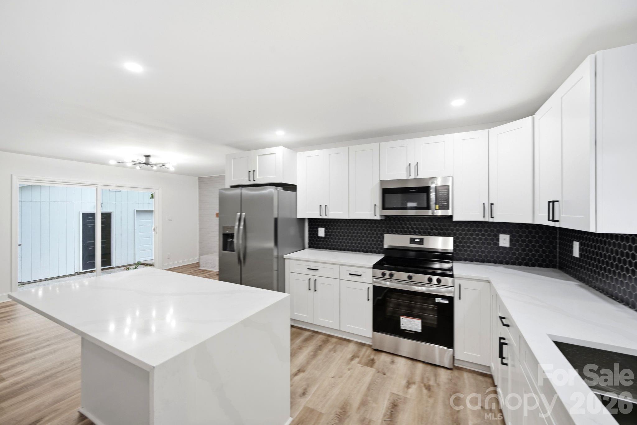 1453 Grovewood Drive — Charlotte