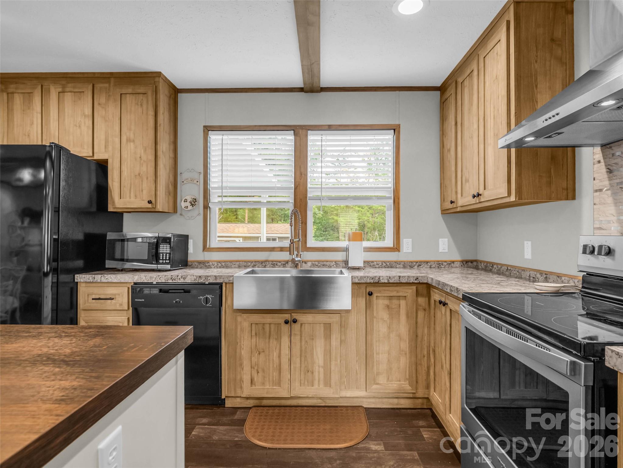 1110 Laughter Road — Mill Spring