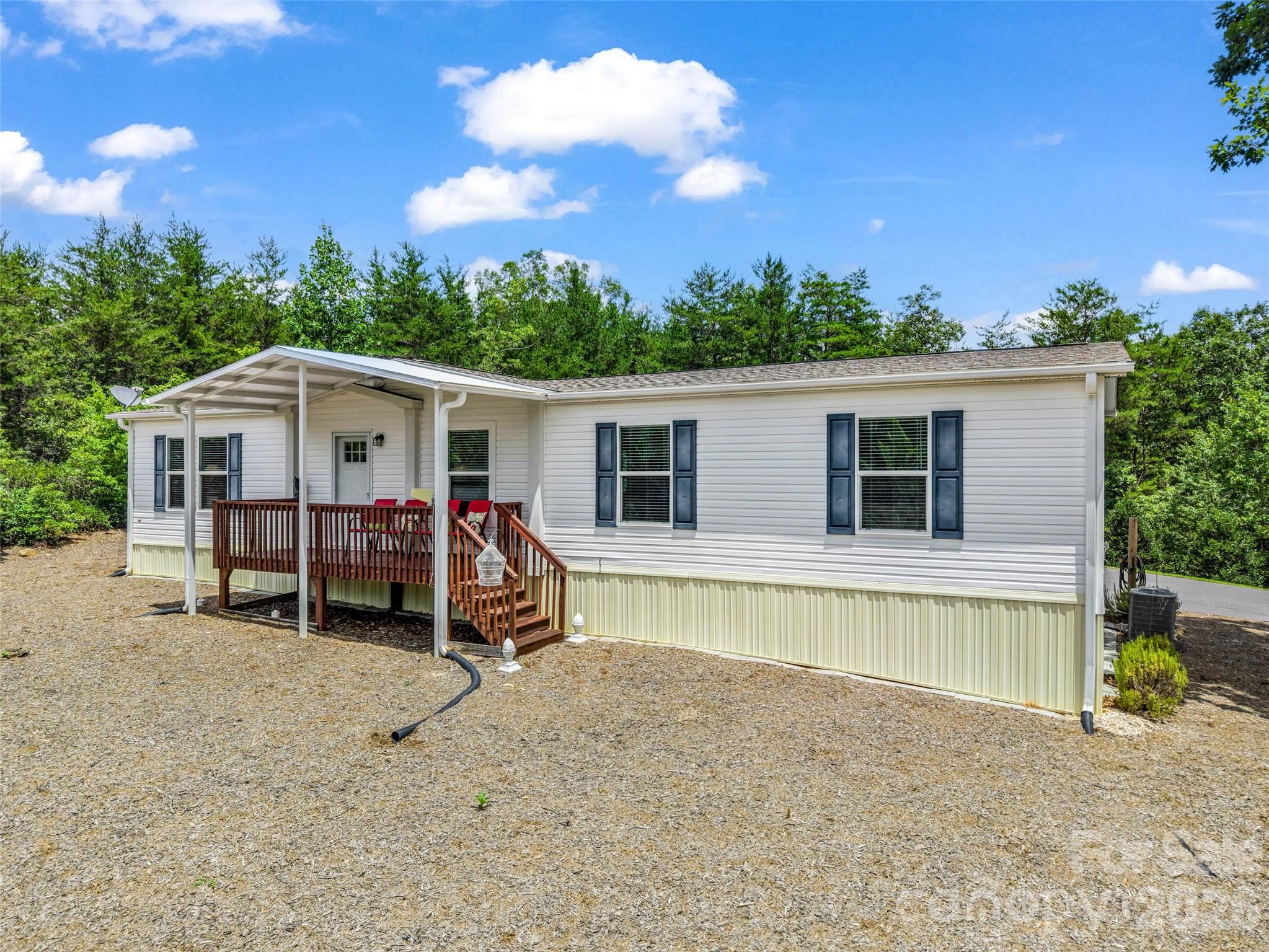 1110 Laughter Road — Mill Spring
