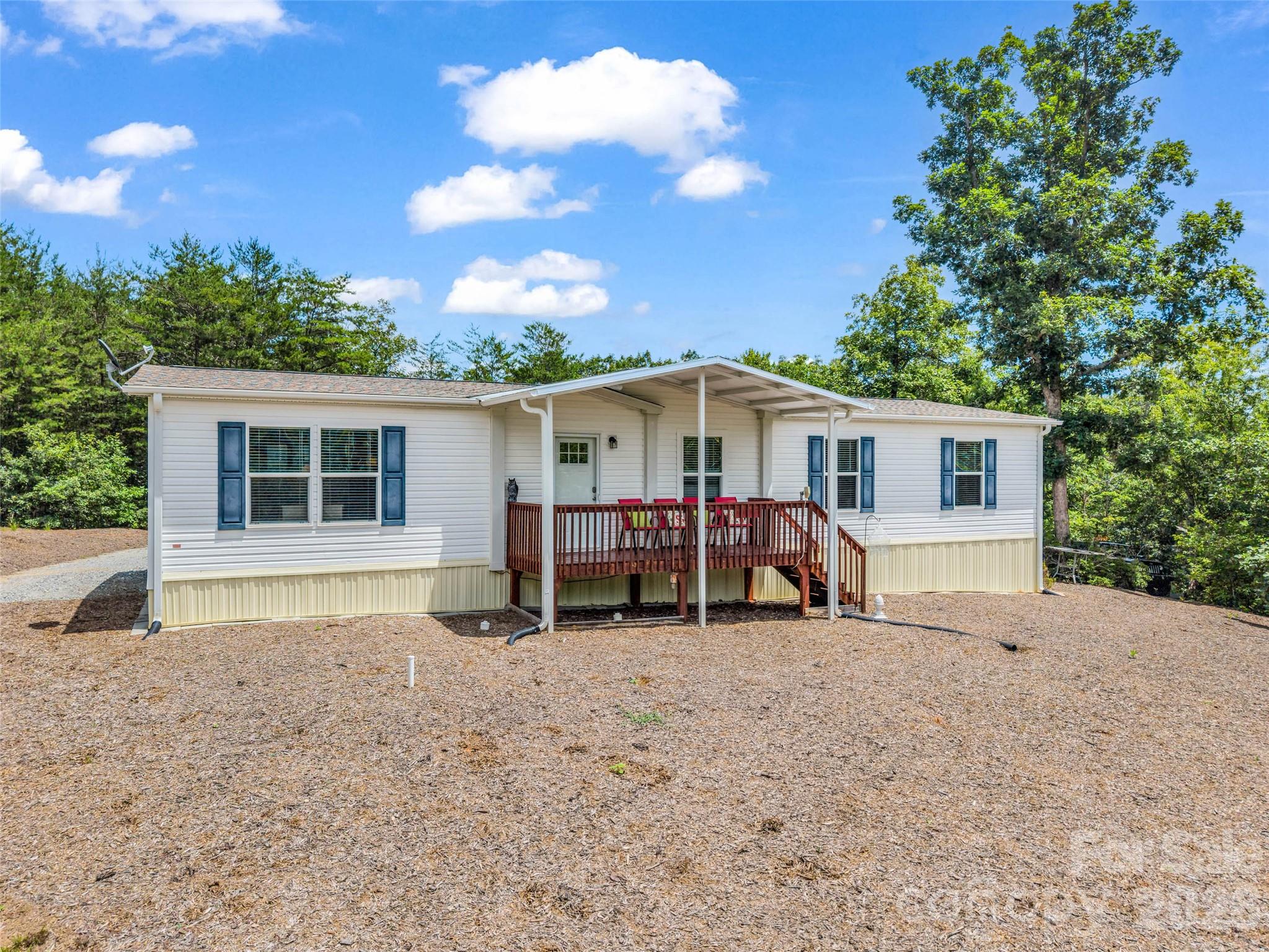 1110 Laughter Road — Mill Spring