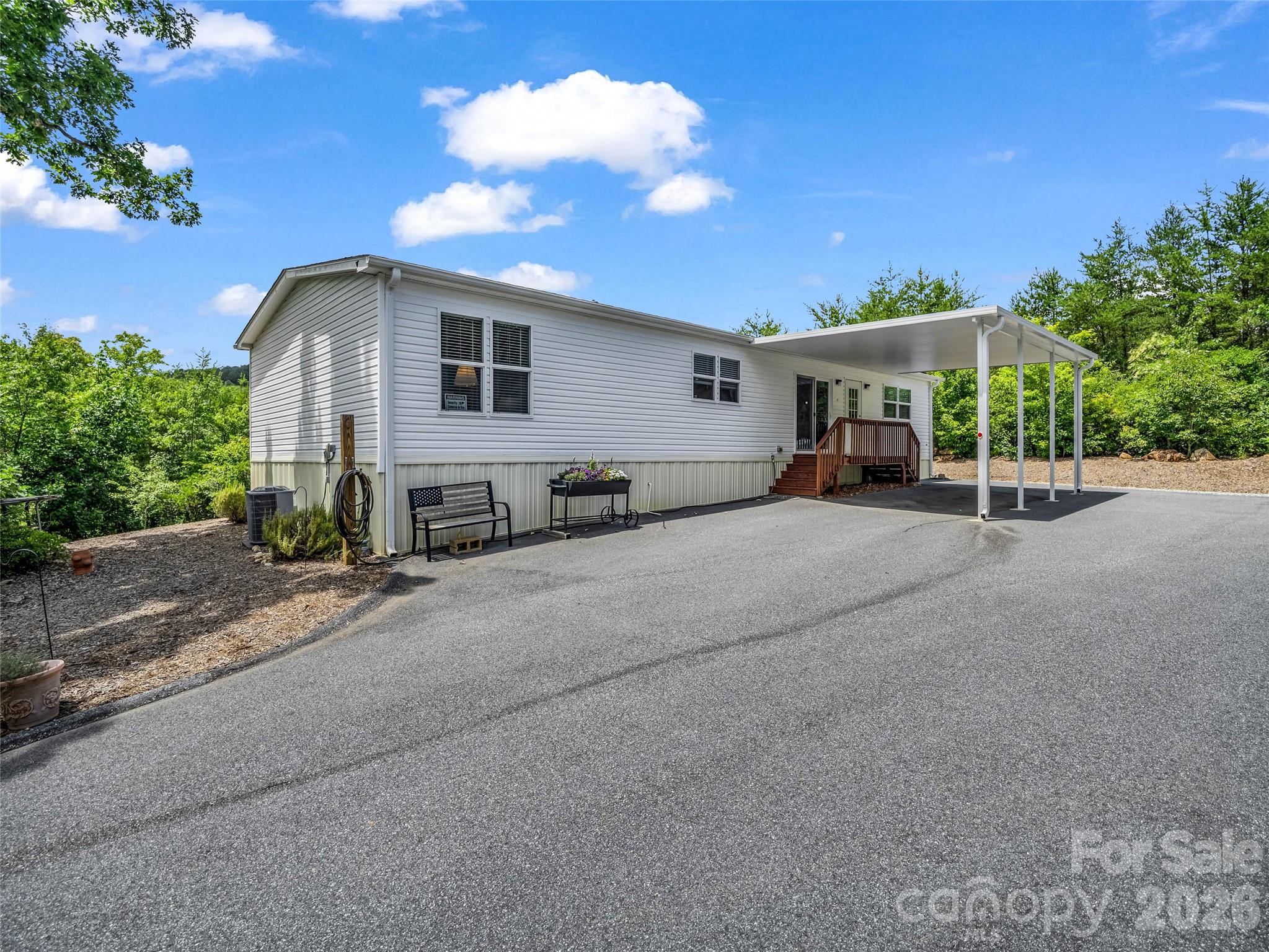 1110 Laughter Road — Mill Spring