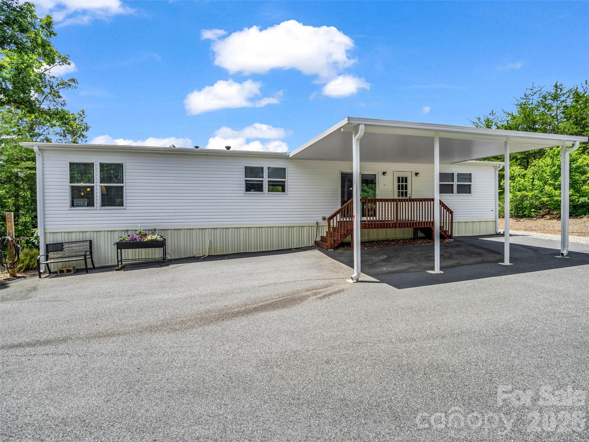 1110 Laughter Road — Mill Spring