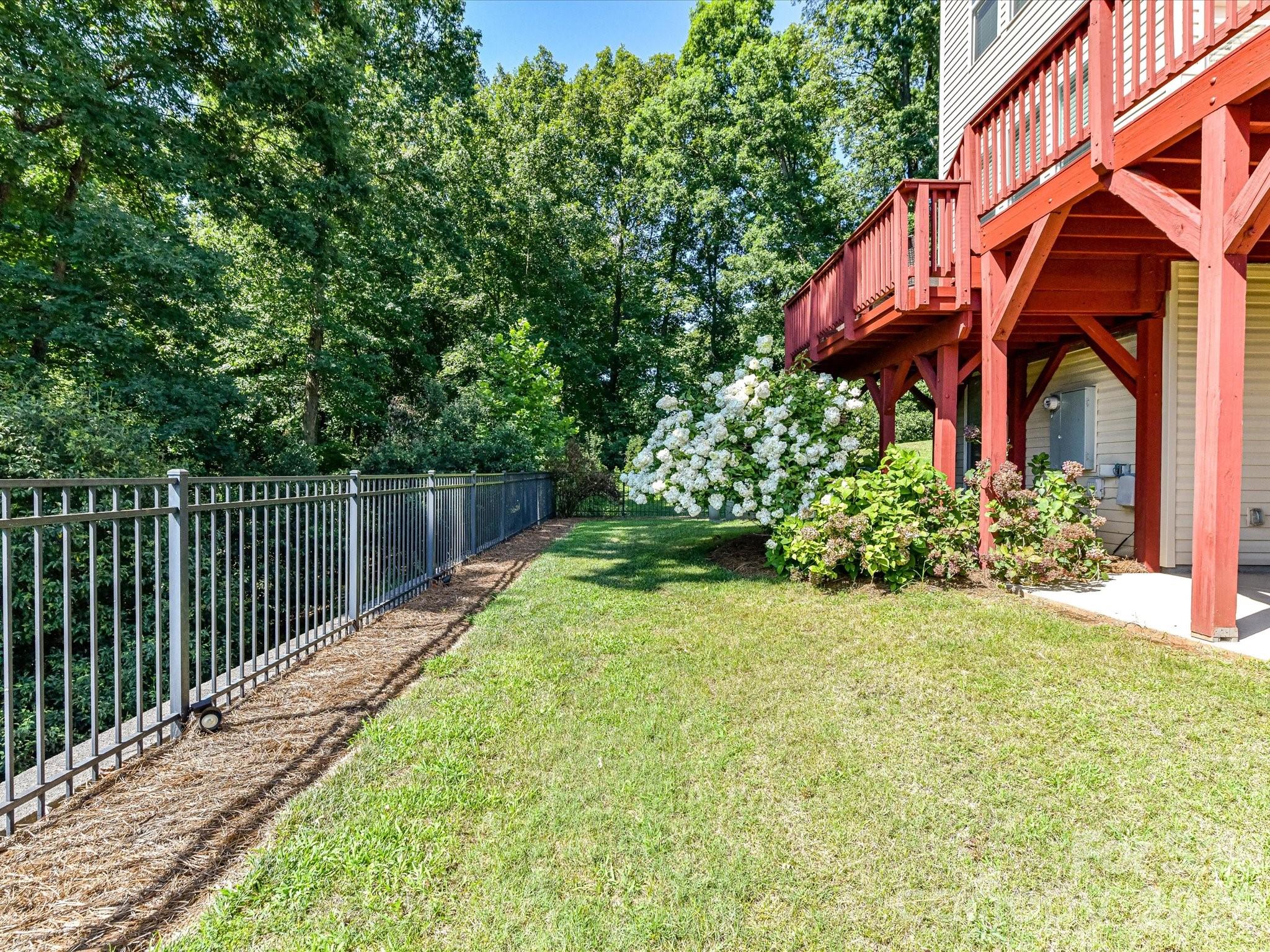 1806 Sunchaser Lane — Charlotte