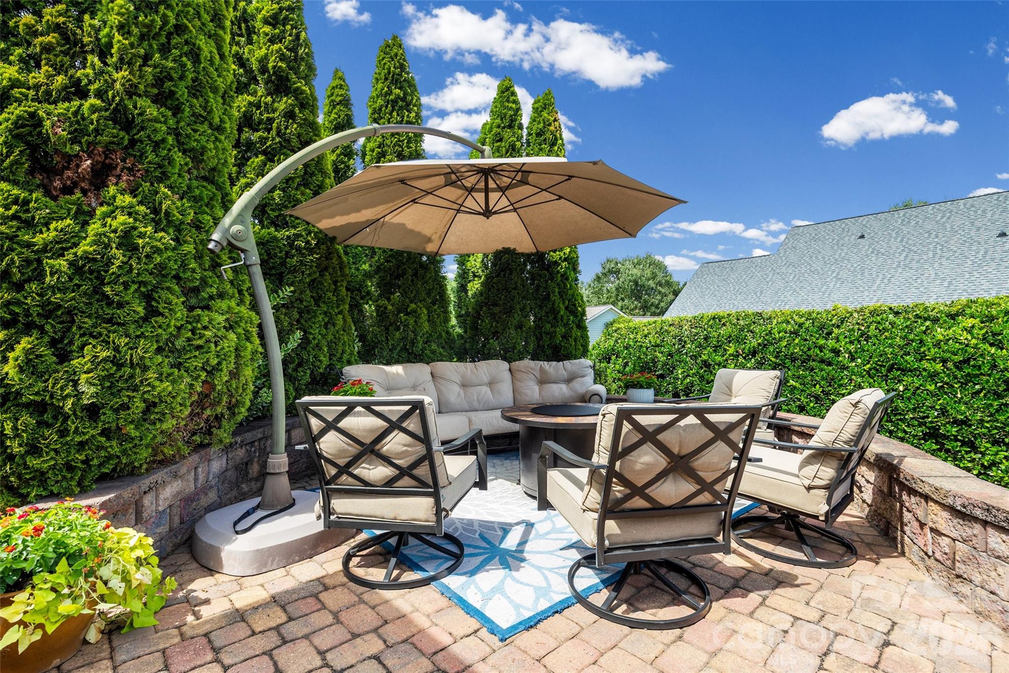 8621 Sequoia Grove Lane — Charlotte