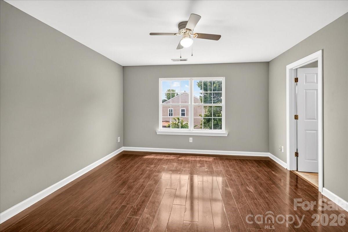6410 Castlewynd Court — Charlotte