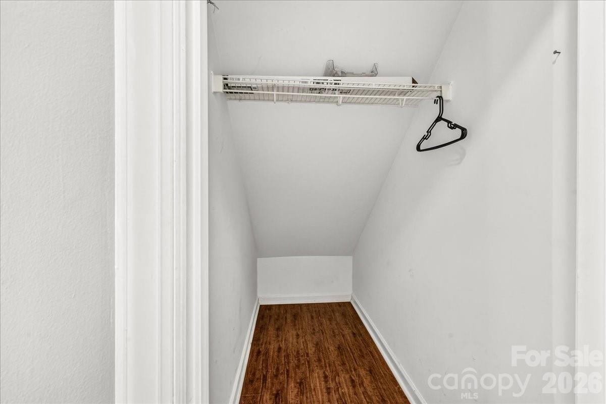 6410 Castlewynd Court — Charlotte